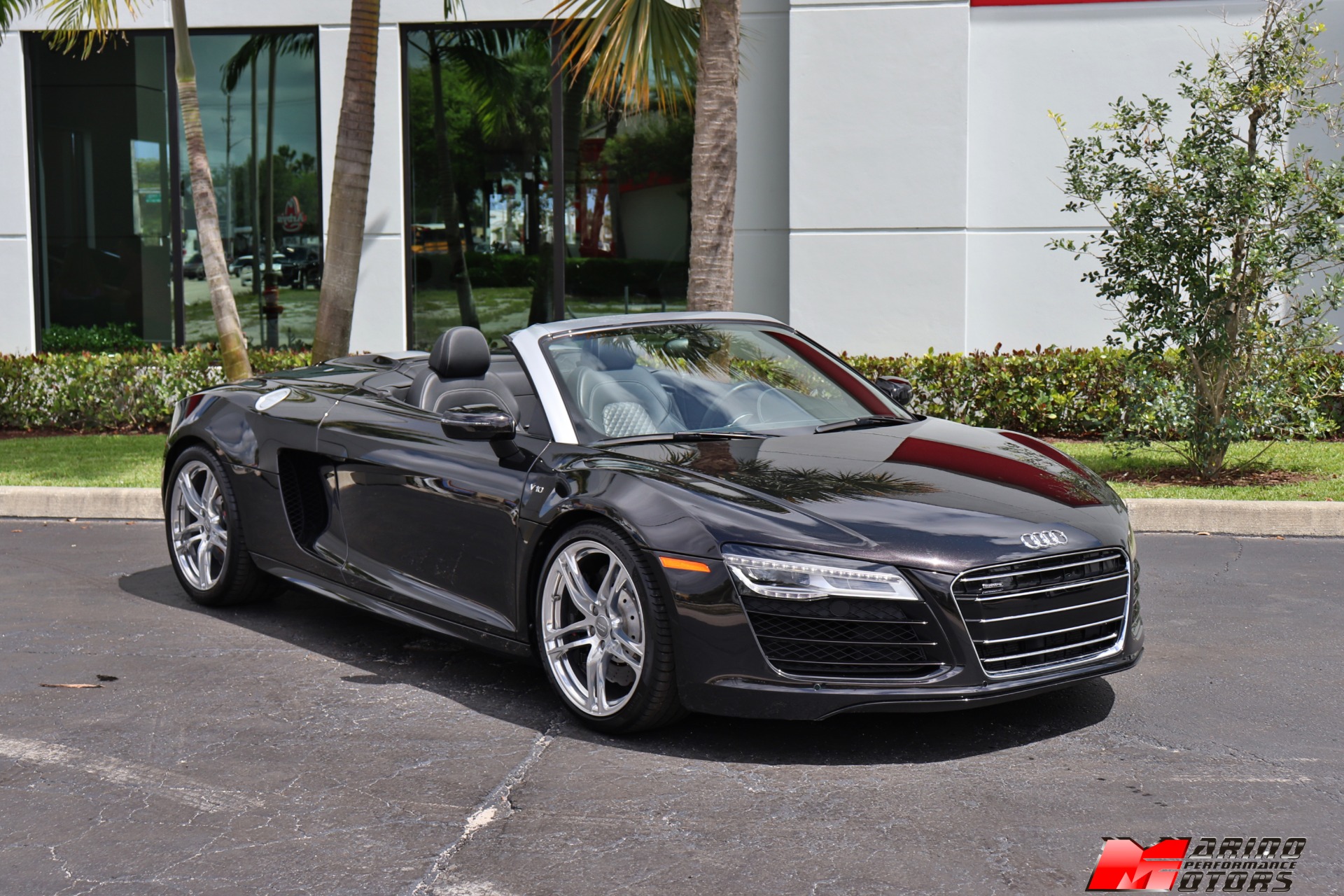 Used-2014-Audi-R8-52-quattro-Spyder