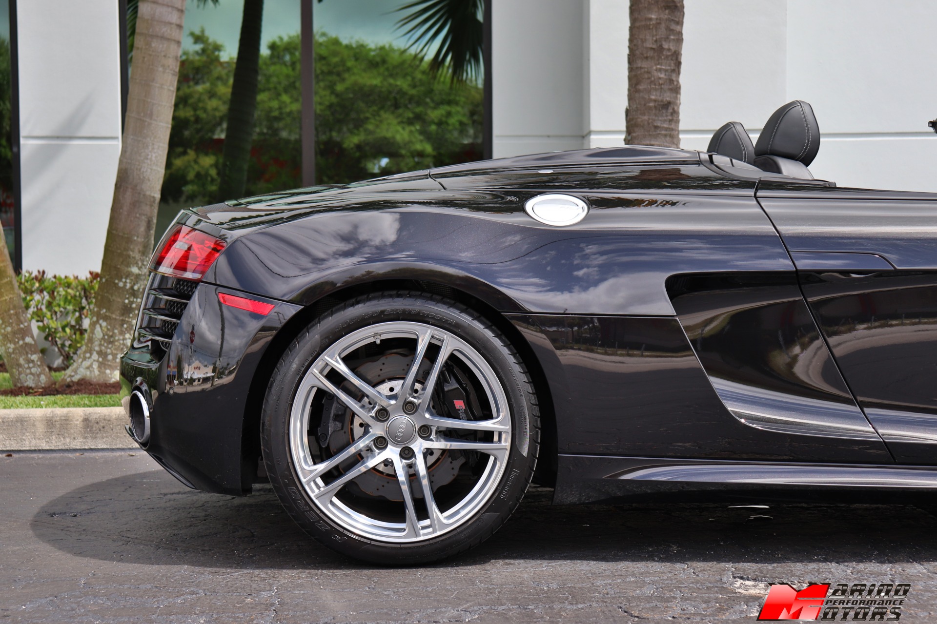Used-2014-Audi-R8-52-quattro-Spyder