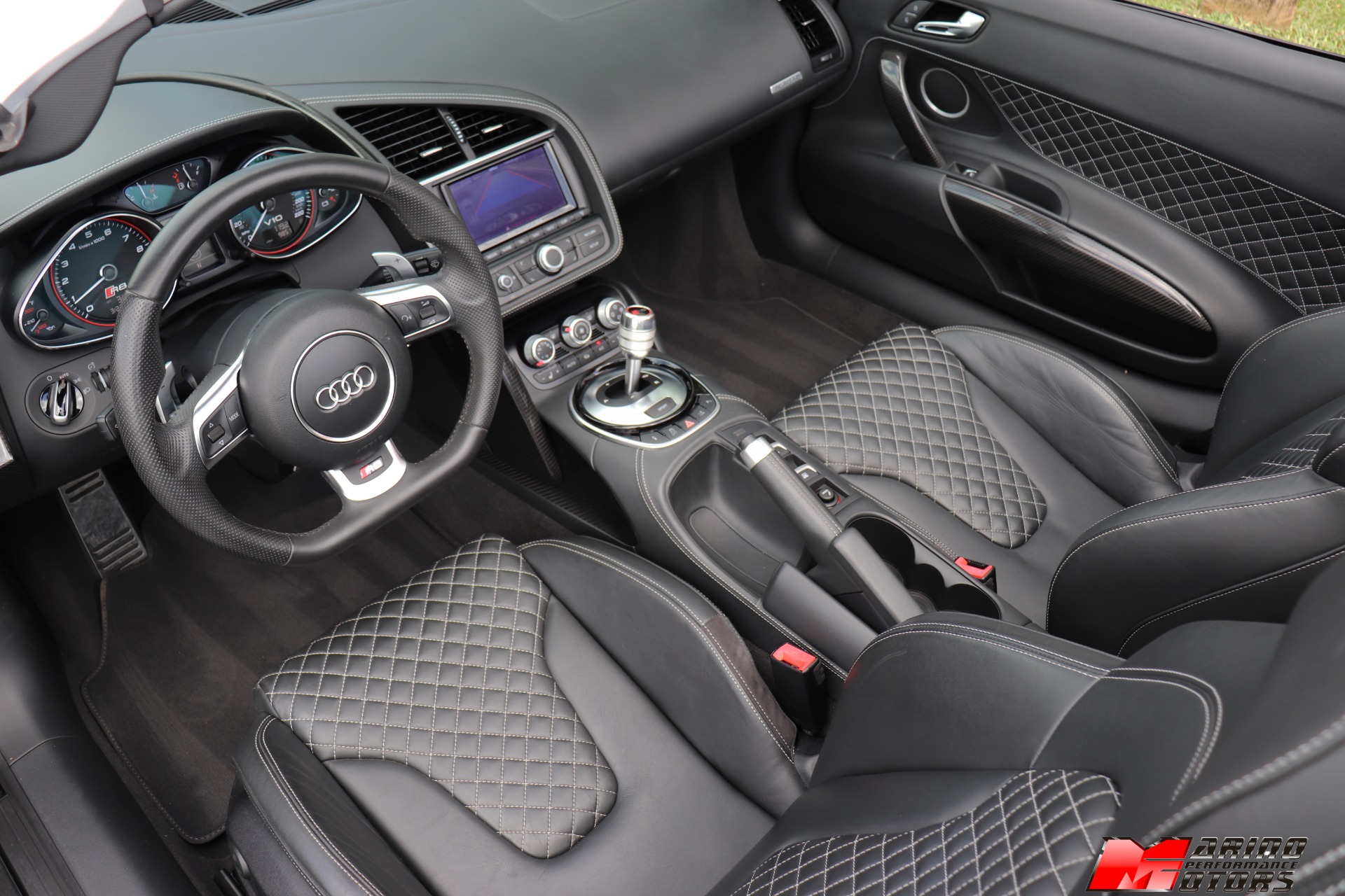 Used-2014-Audi-R8-52-quattro-Spyder