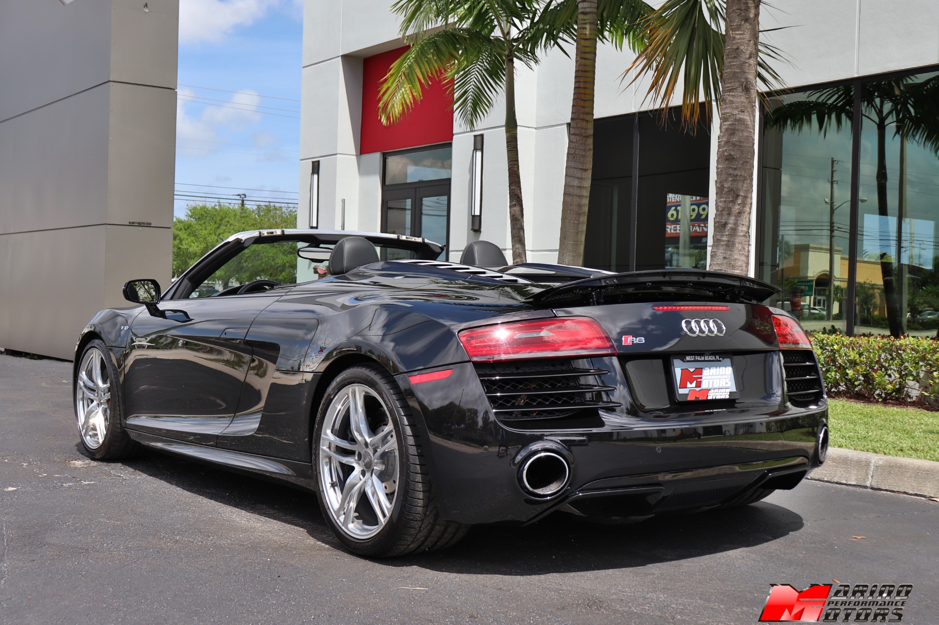 Used-2014-Audi-R8-52-quattro-Spyder