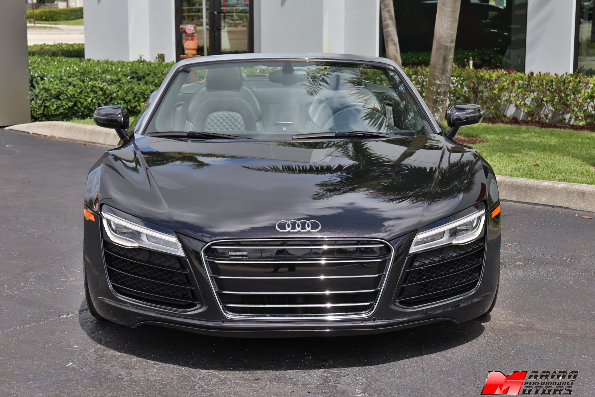 Used-2014-Audi-R8-52-quattro-Spyder