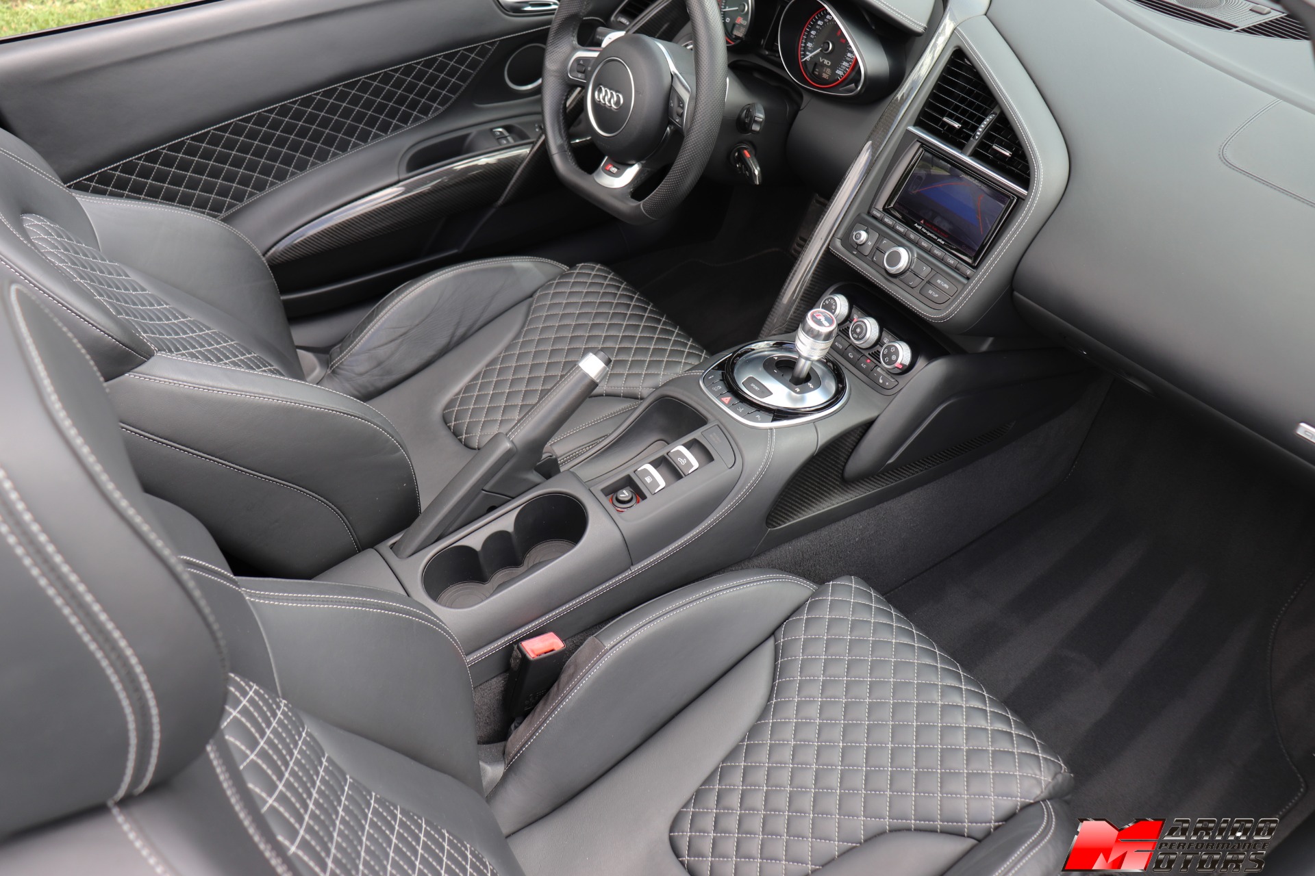 Used-2014-Audi-R8-52-quattro-Spyder