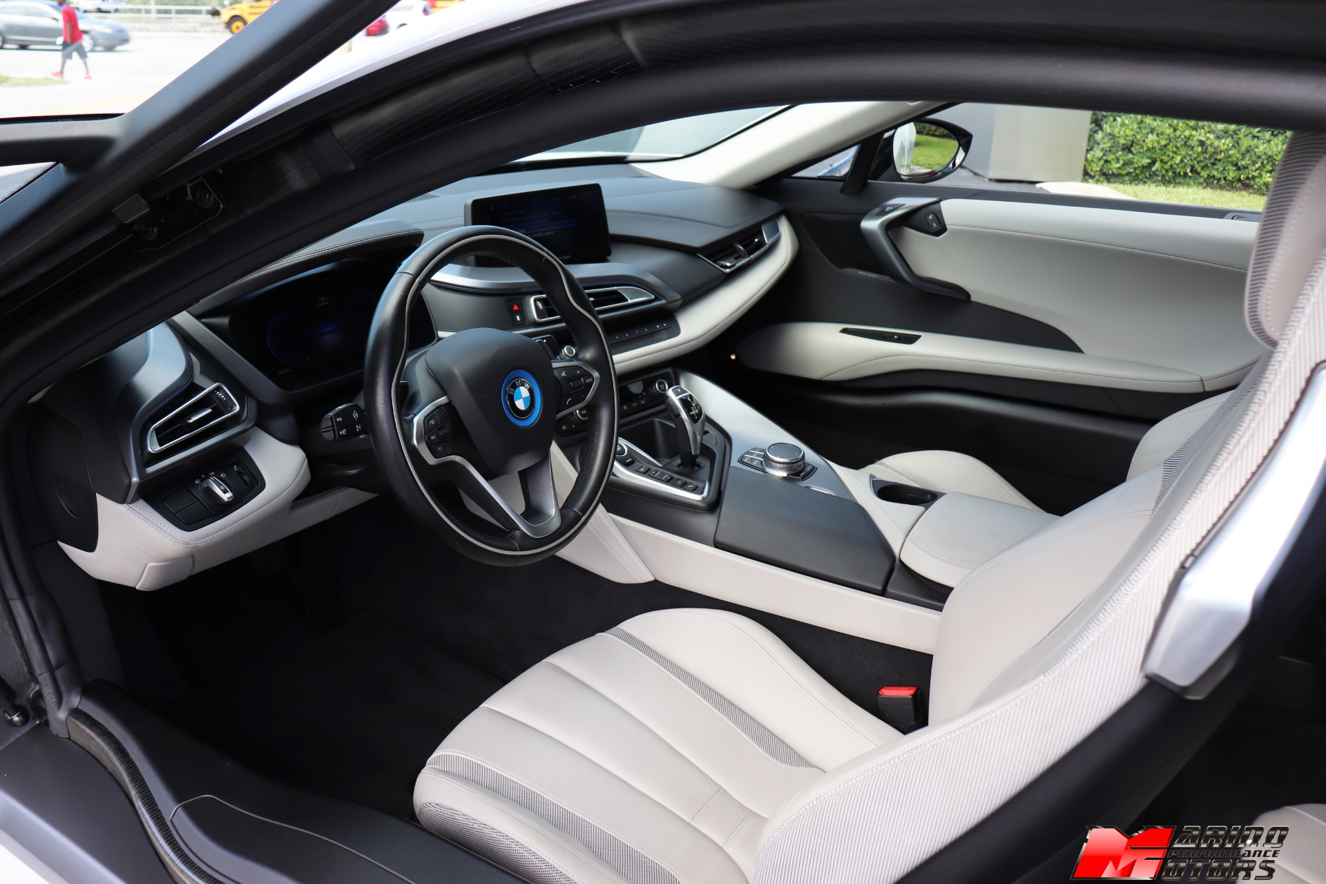Used-2017-BMW-i8