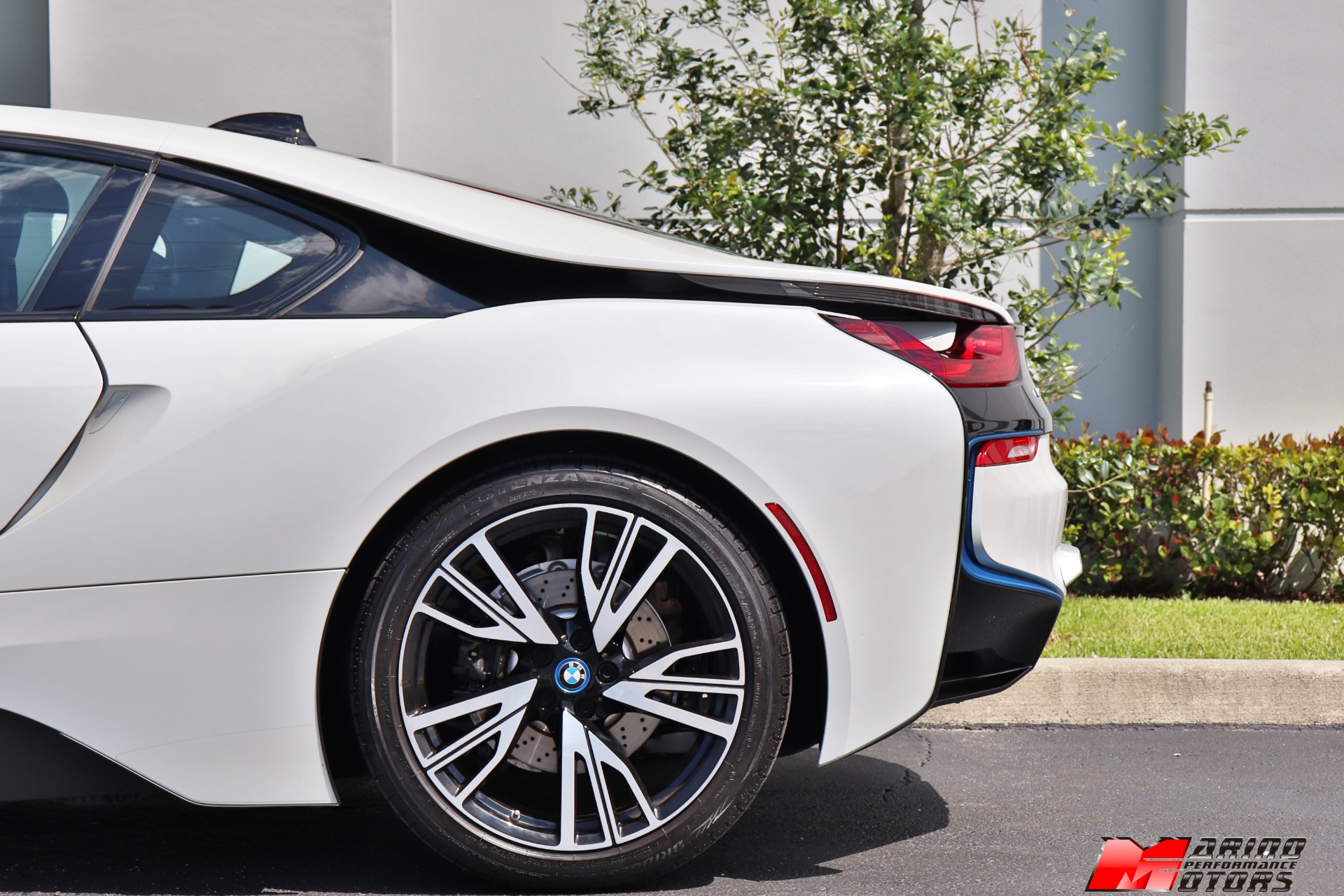 Used-2017-BMW-i8