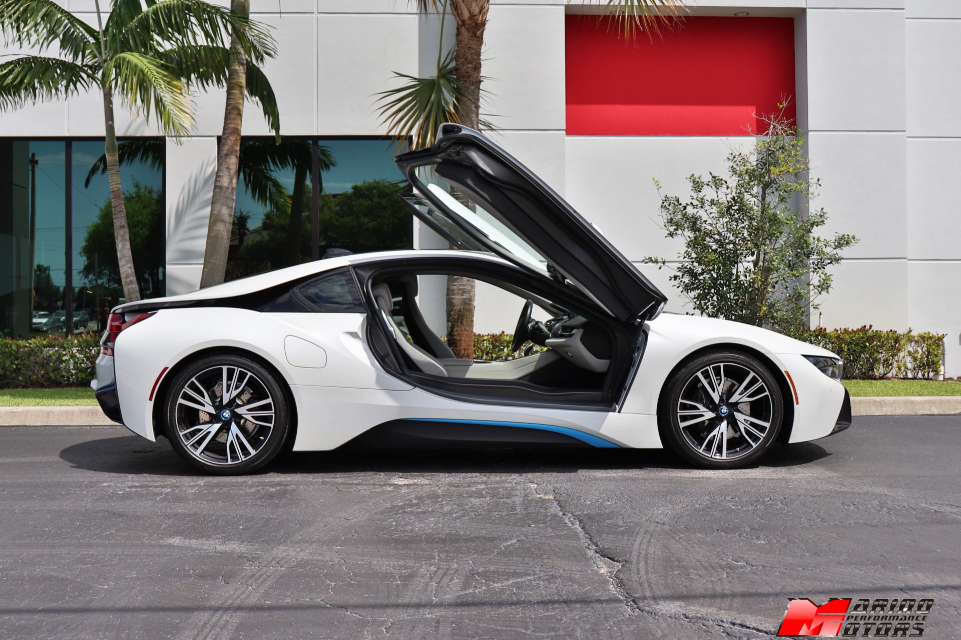 Used-2017-BMW-i8