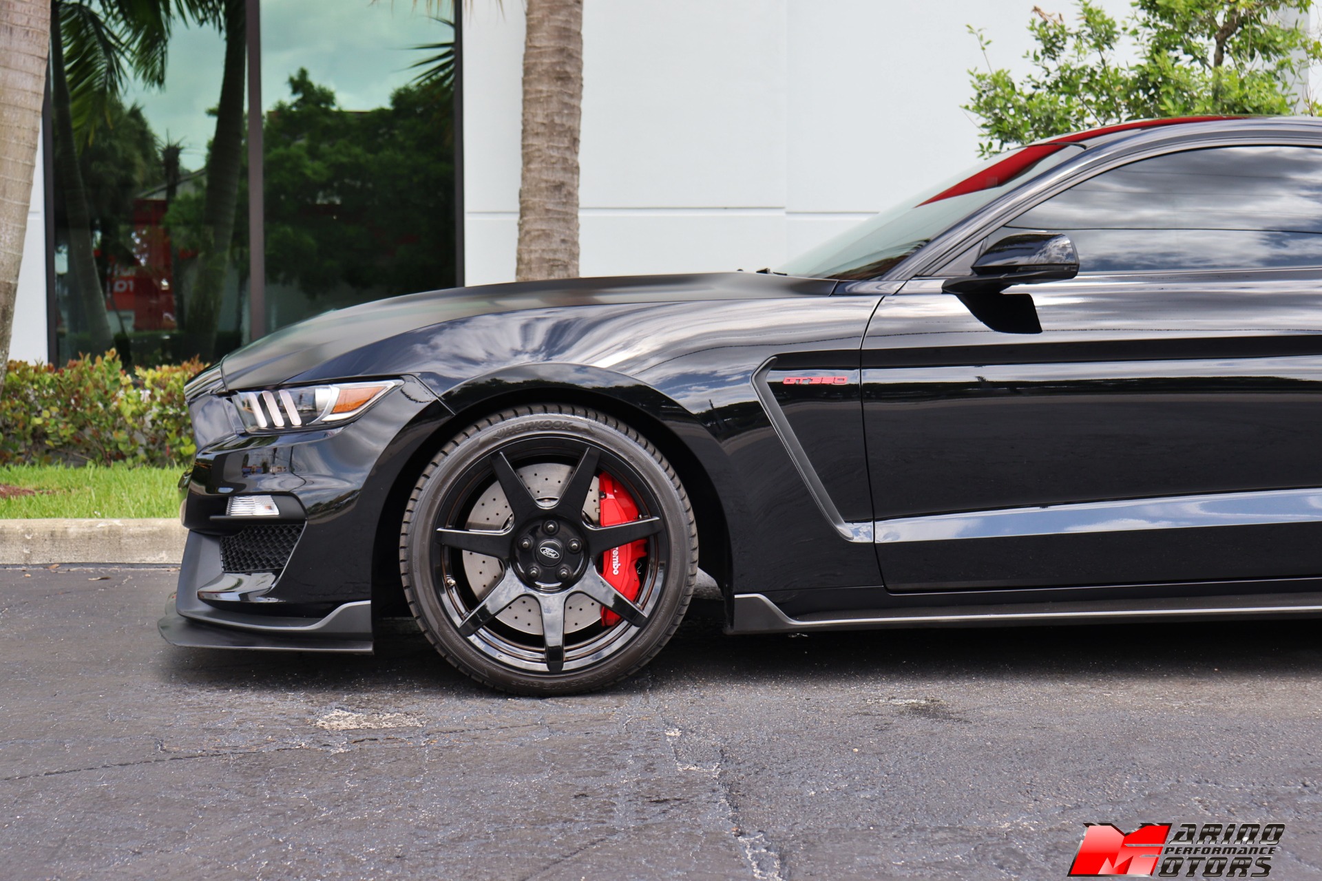 Used-2016-Ford-Mustang-Shelby-GT350R