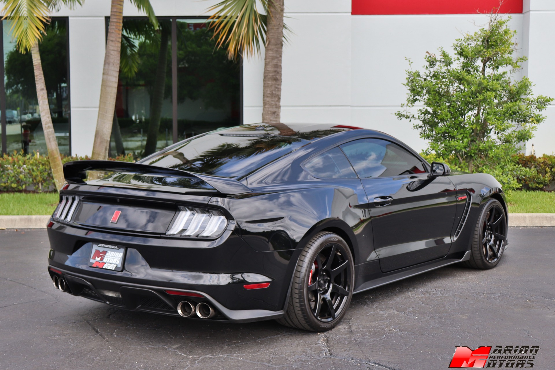 Used-2016-Ford-Mustang-Shelby-GT350R