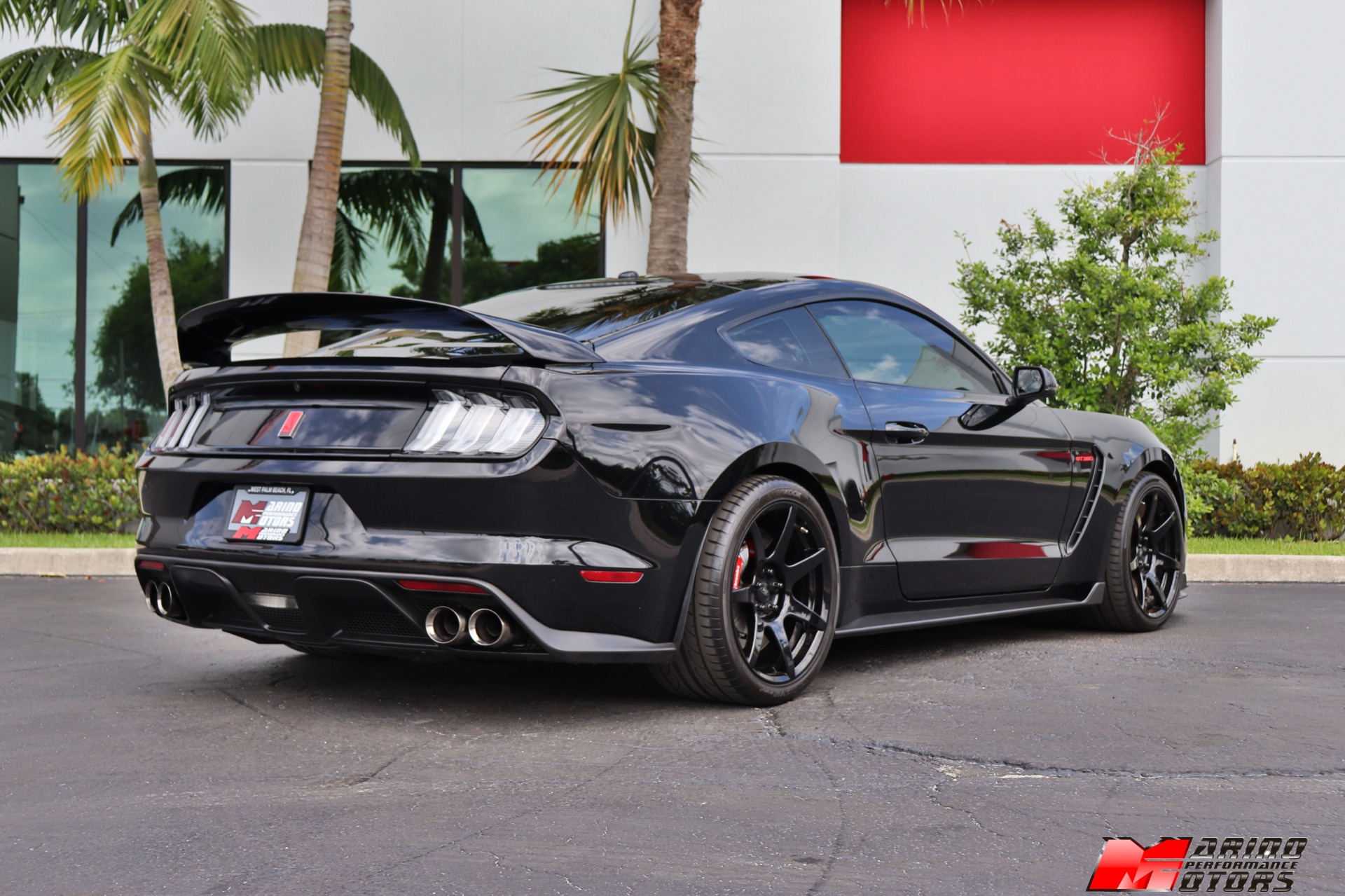 Used-2016-Ford-Mustang-Shelby-GT350R