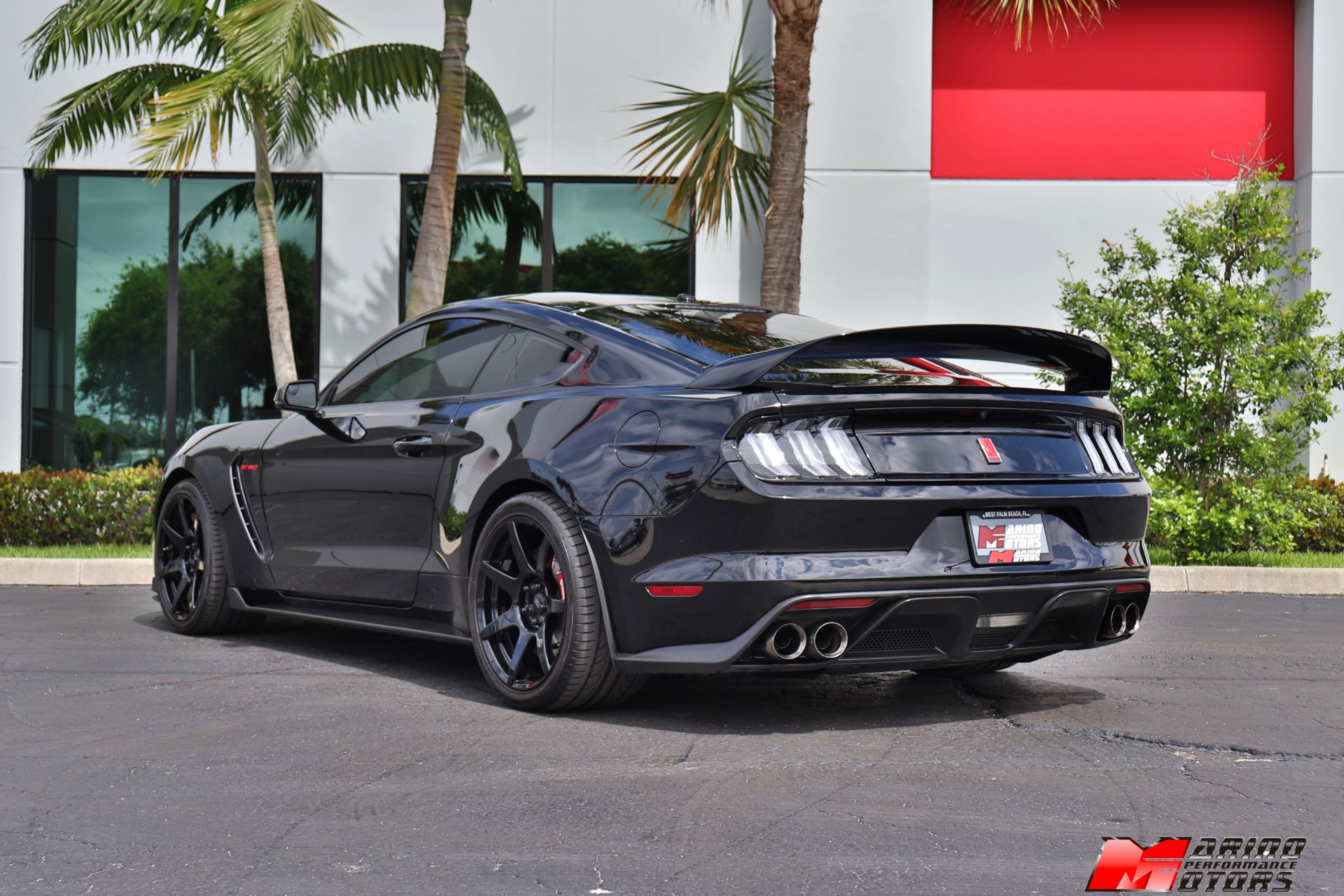 Used-2016-Ford-Mustang-Shelby-GT350R