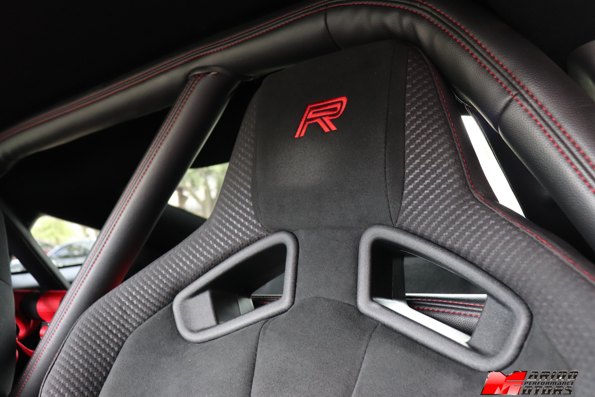 Used-2016-Ford-Mustang-Shelby-GT350R