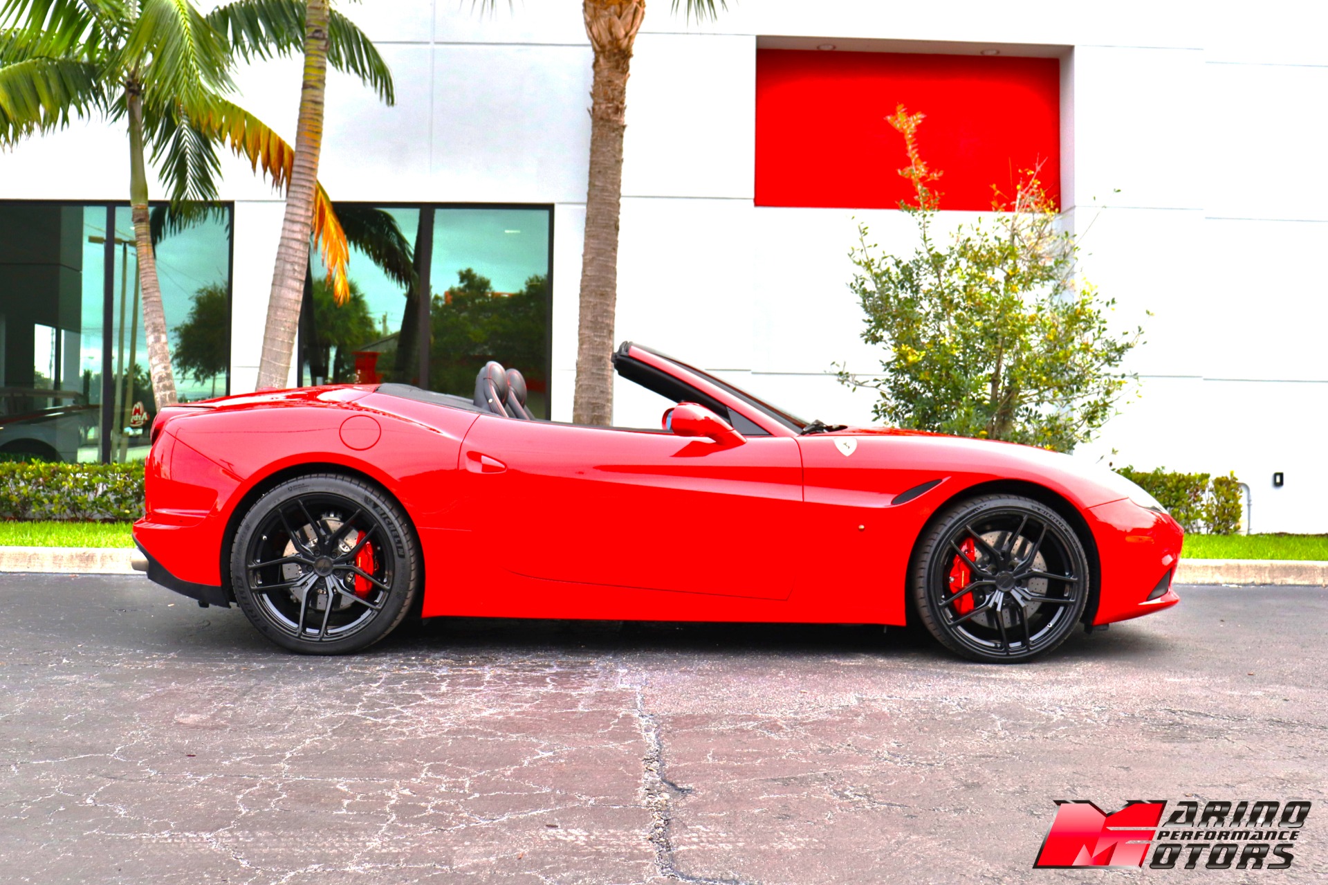 Used-2017-Ferrari-California-T