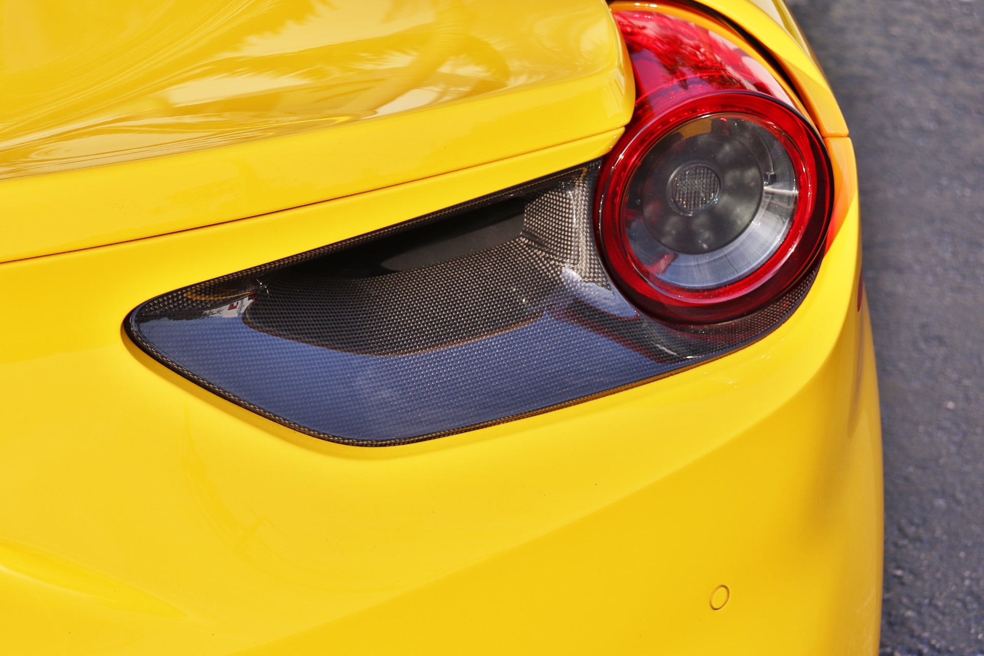 Used-2018-Ferrari-488-GTB