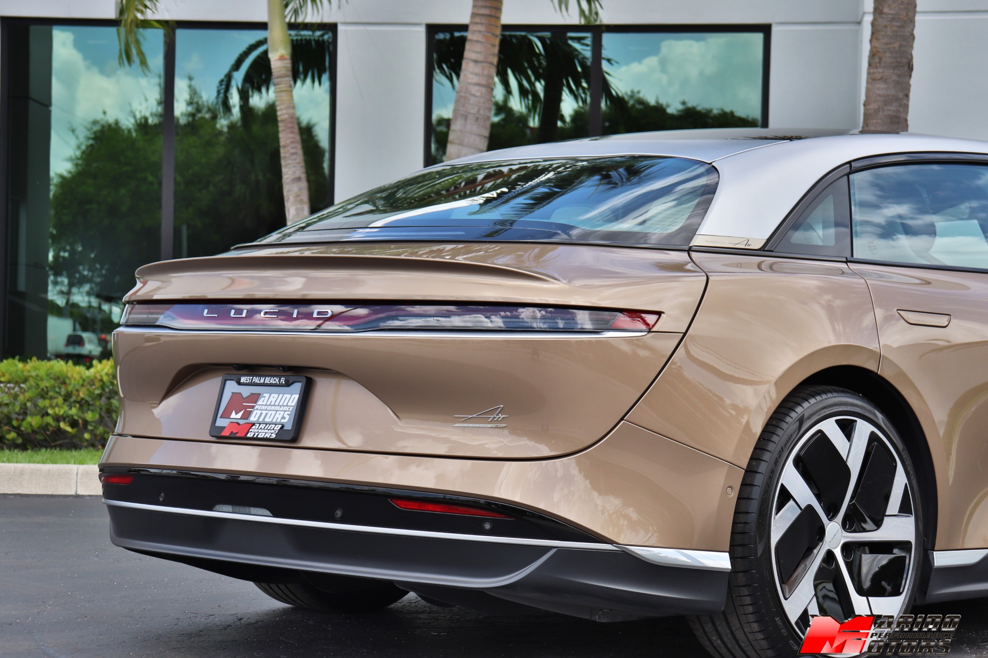 Used-2022-Lucid-Air-Dream-Edition-Performance