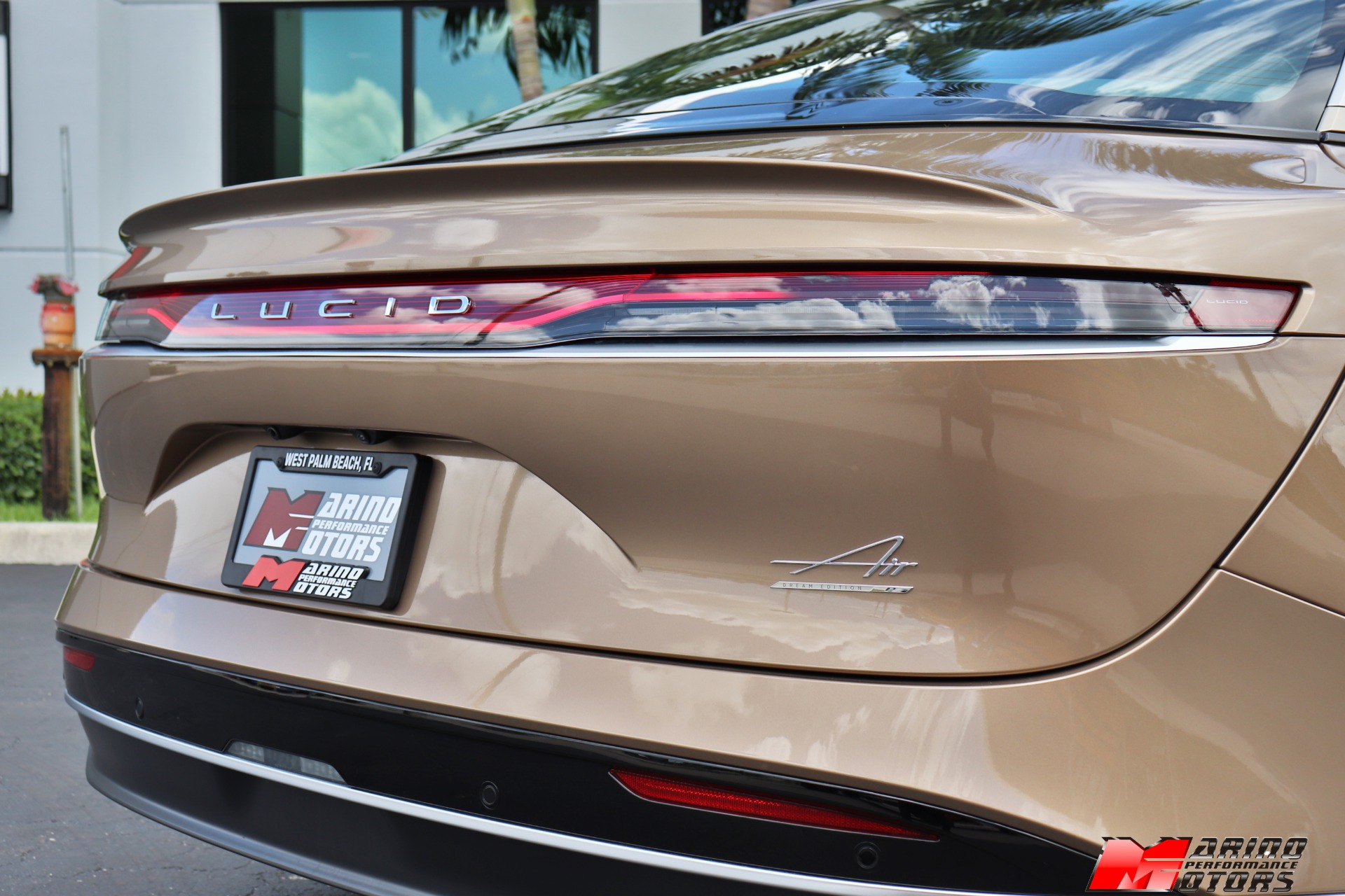 Used-2022-Lucid-Air-Dream-Edition-Performance