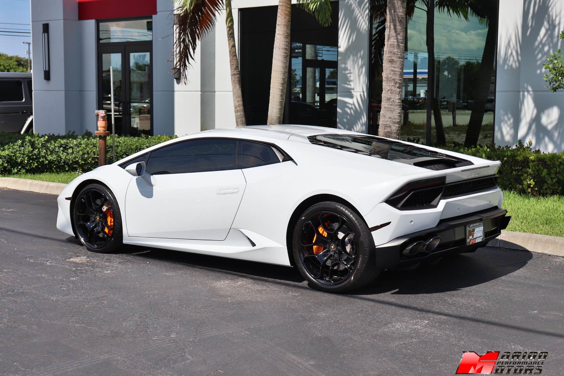 Used-2018-Lamborghini-Huracan-LP-580-2