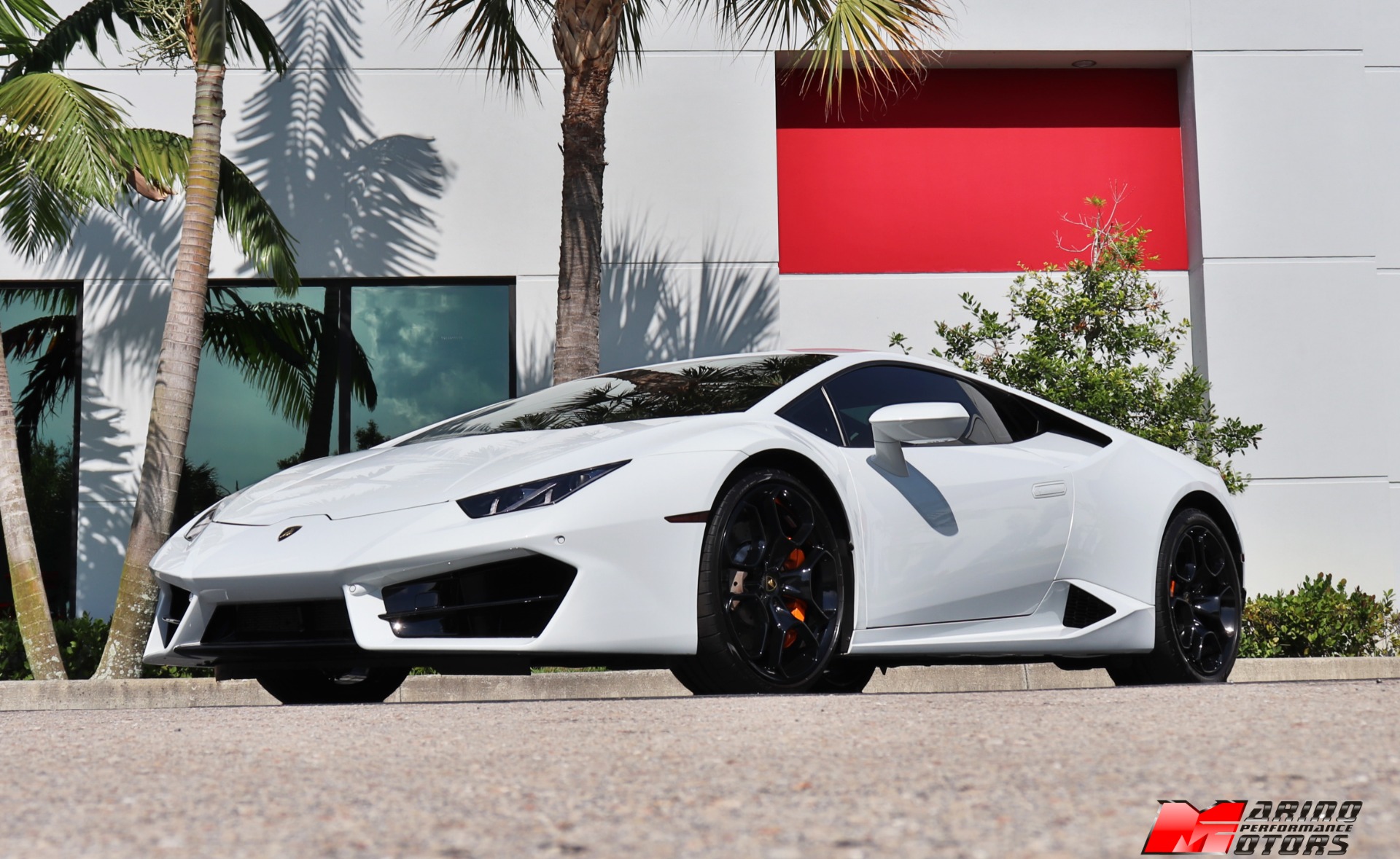 Used-2018-Lamborghini-Huracan-LP-580-2