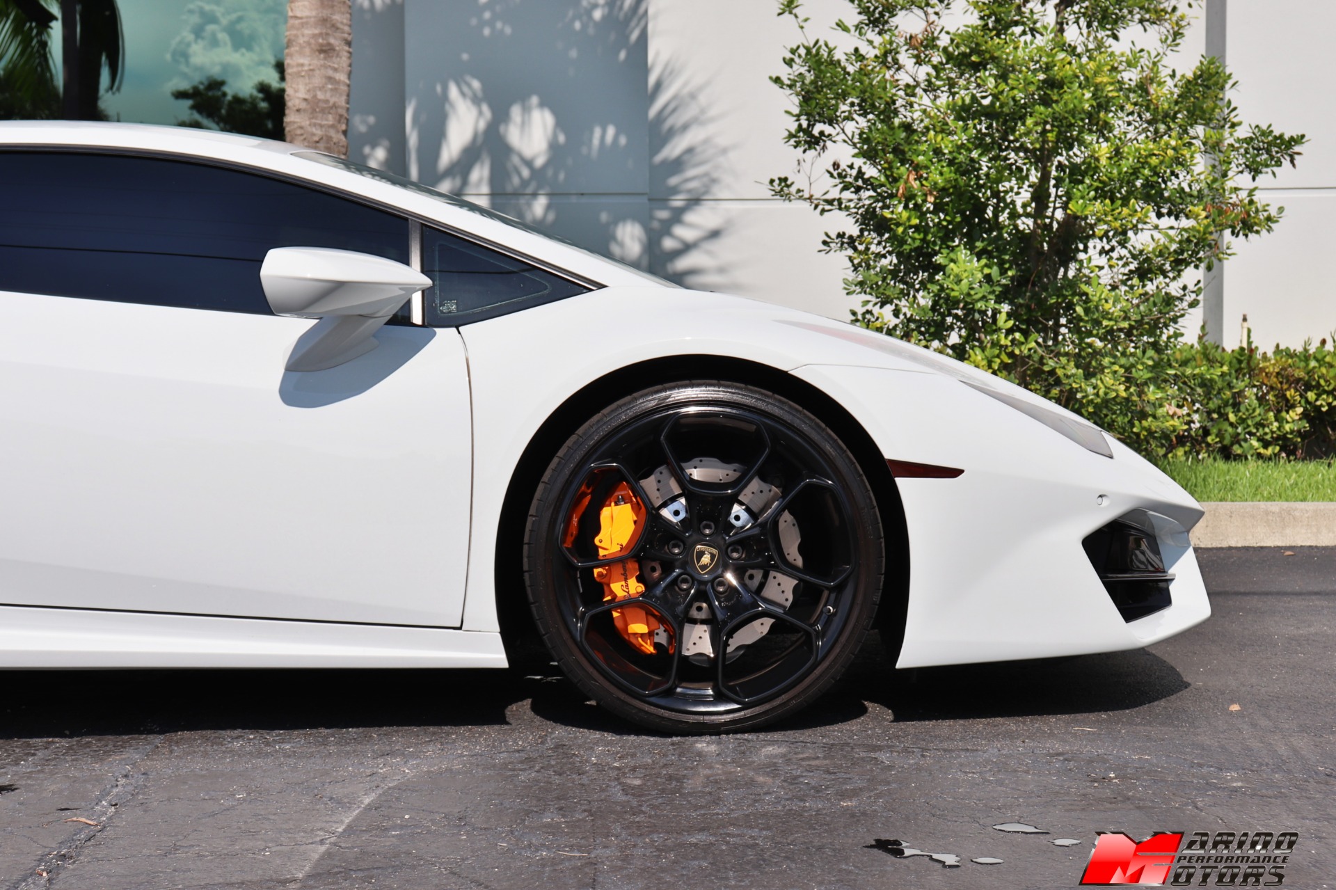 Used-2018-Lamborghini-Huracan-LP-580-2