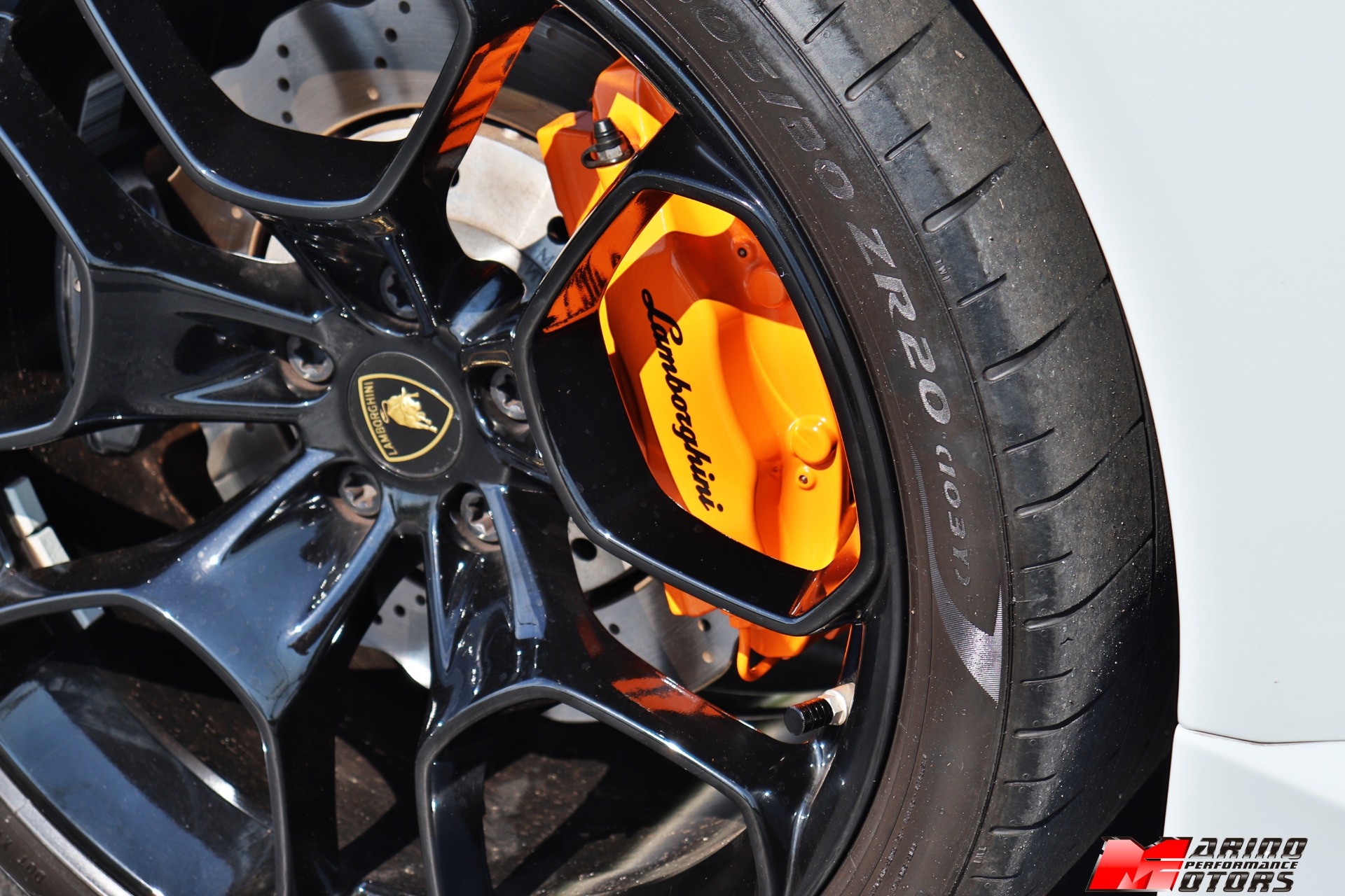 Used-2018-Lamborghini-Huracan-LP-580-2
