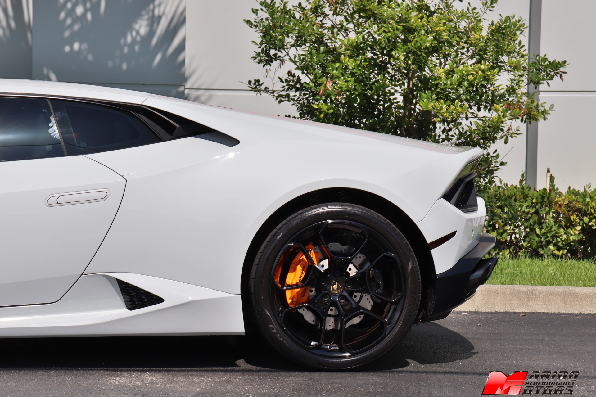 Used-2018-Lamborghini-Huracan-LP-580-2
