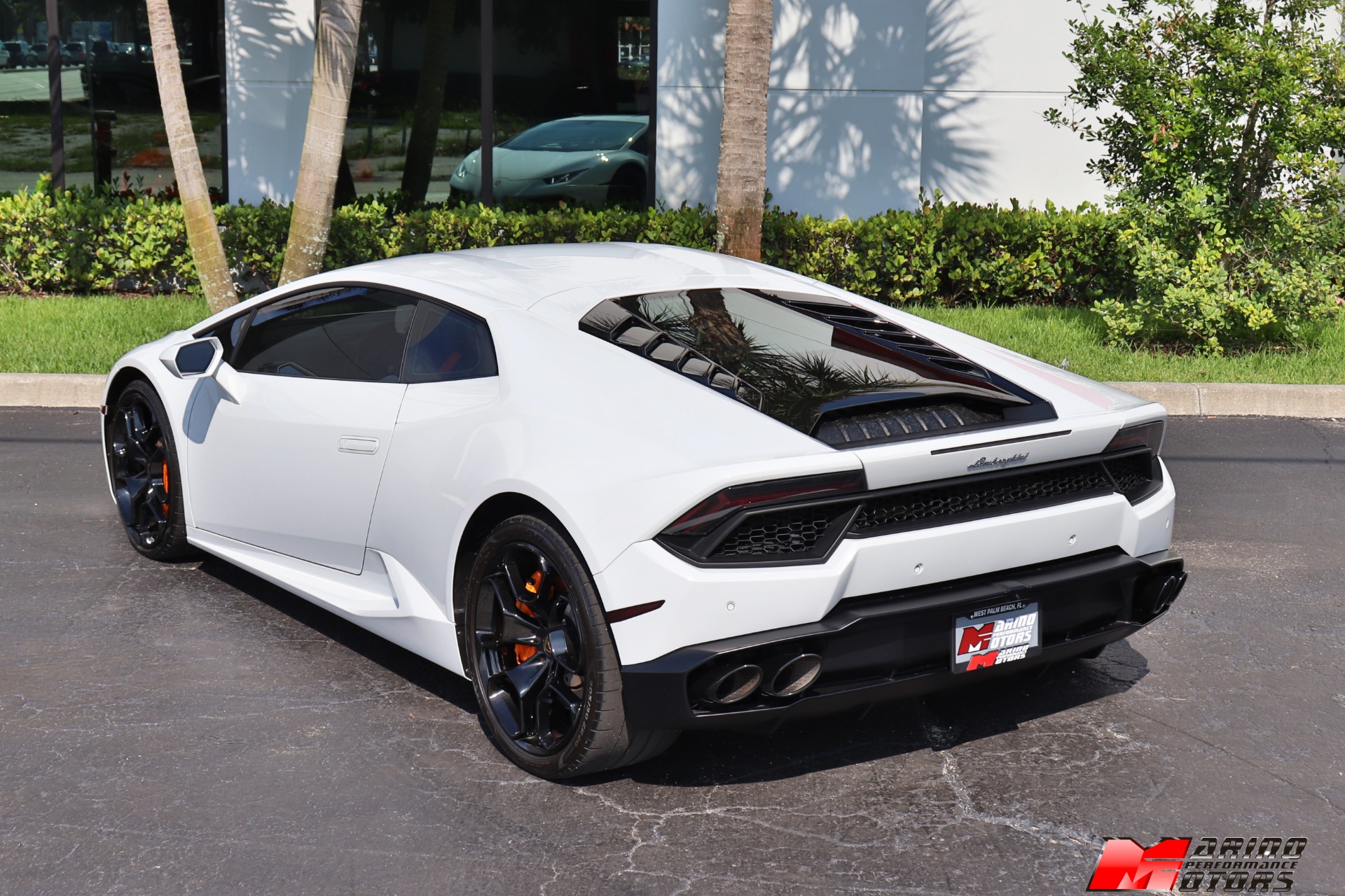 Used-2018-Lamborghini-Huracan-LP-580-2