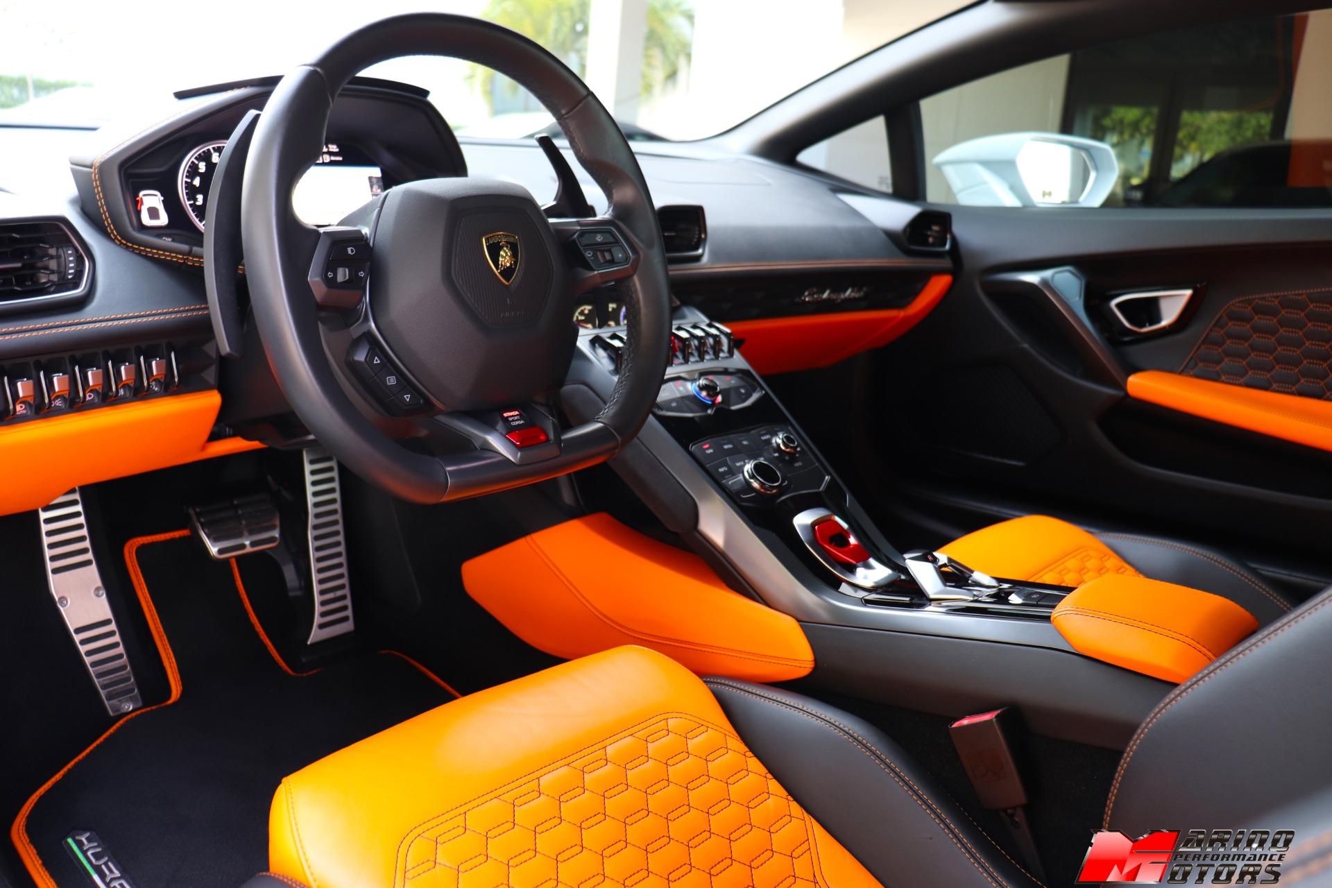 Used-2018-Lamborghini-Huracan-LP-580-2