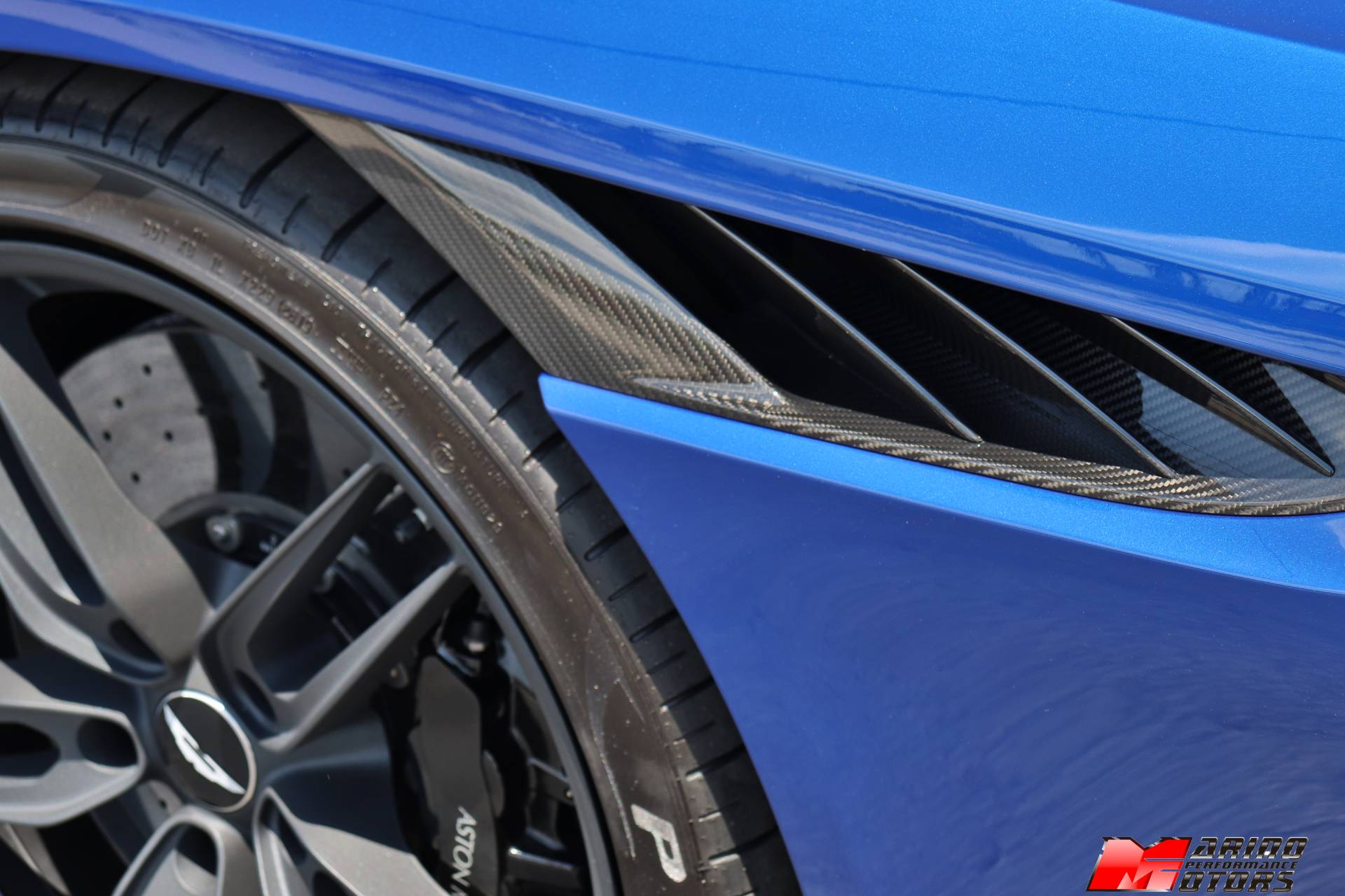 Used-2020-Aston-Martin-DBS-Superleggera