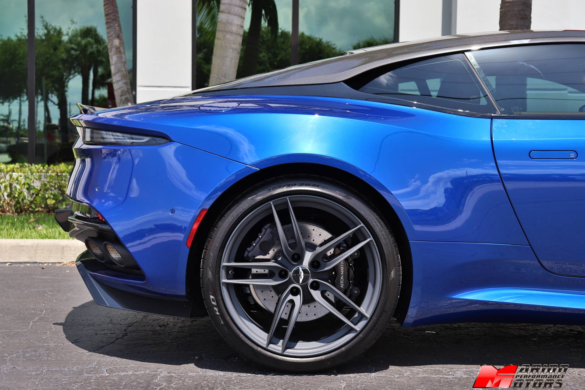 Used-2020-Aston-Martin-DBS-Superleggera