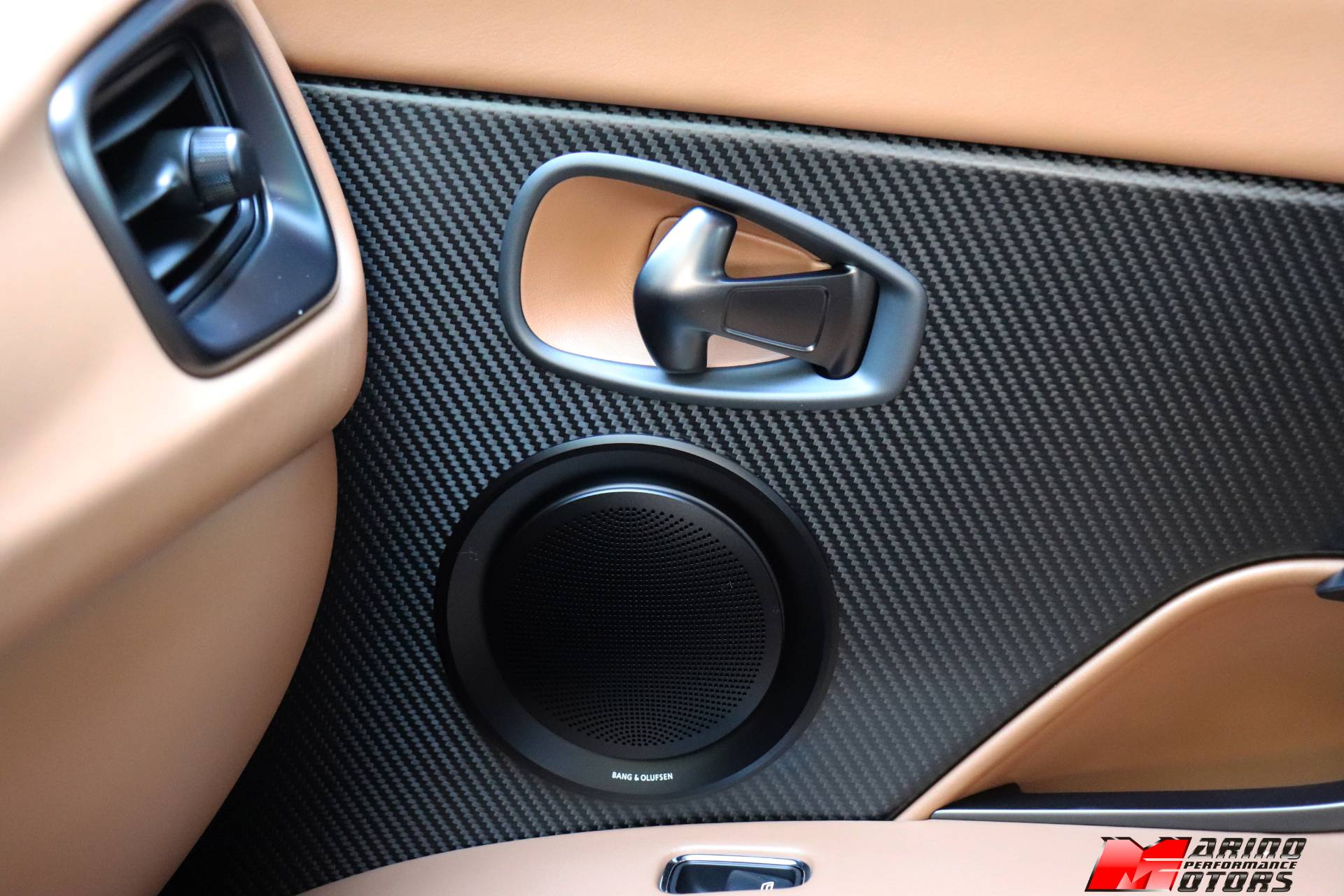 Used-2020-Aston-Martin-DBS-Superleggera