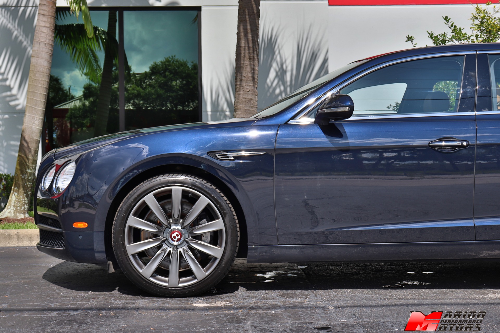 Used-2017-Bentley-Flying-Spur-V8
