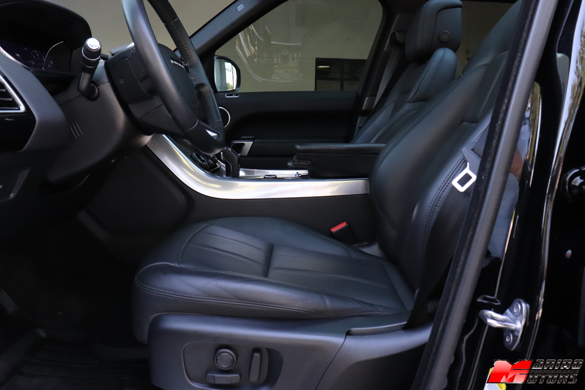 Used-2020-Land-Rover-Range-Rover-Sport-HSE-30