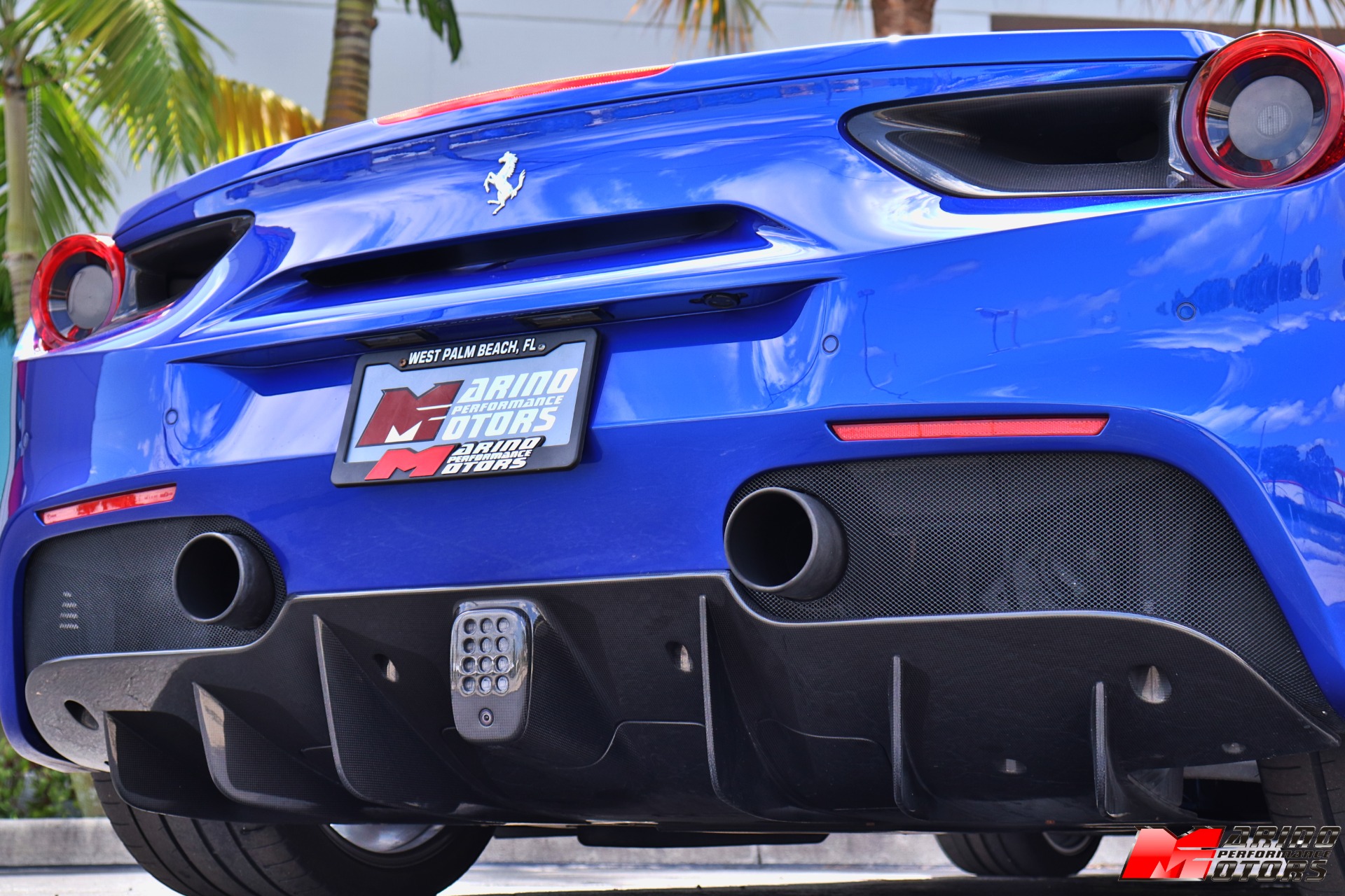 Used-2018-Ferrari-488-Spider