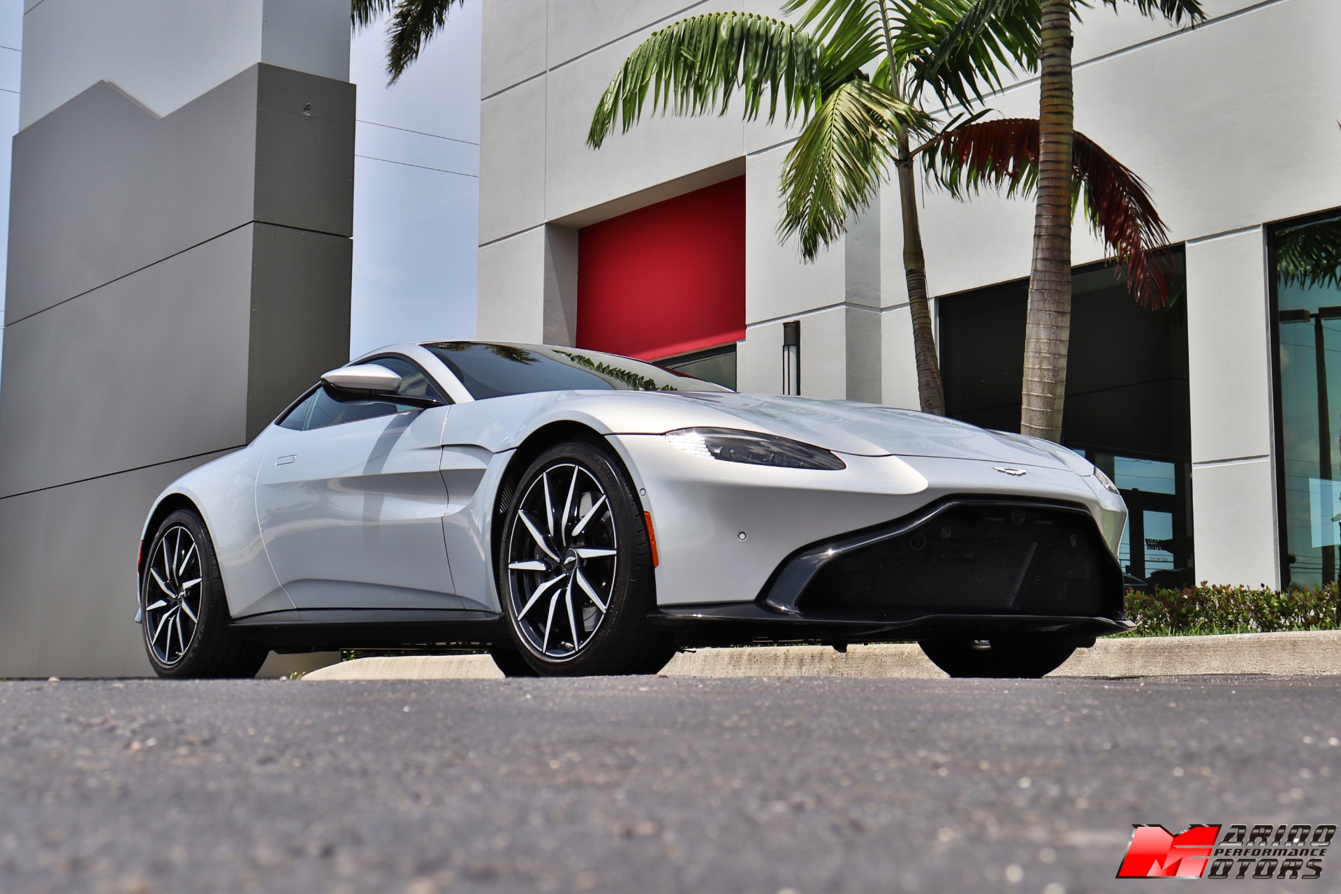 Used-2020-Aston-Martin-Vantage
