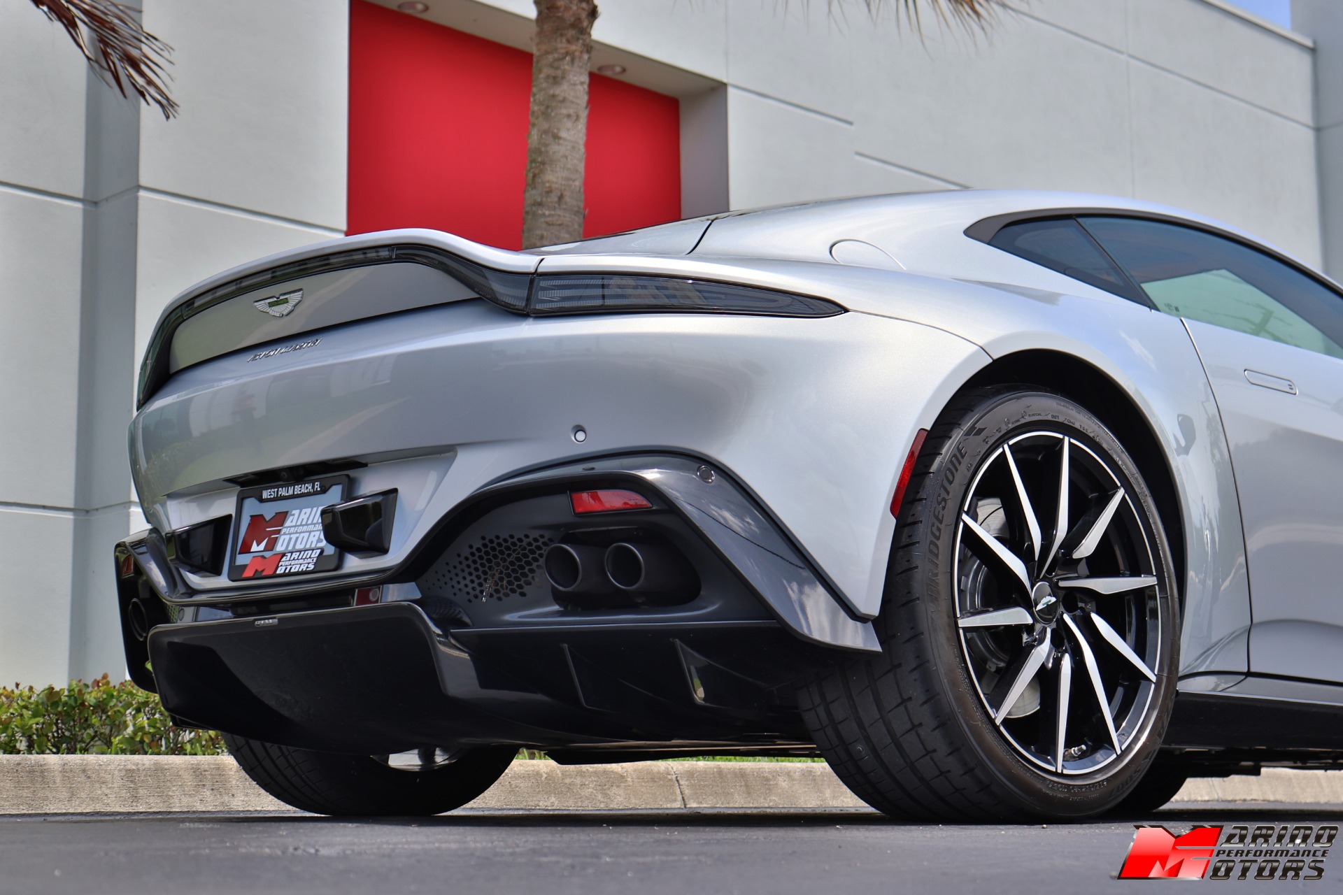Used-2020-Aston-Martin-Vantage