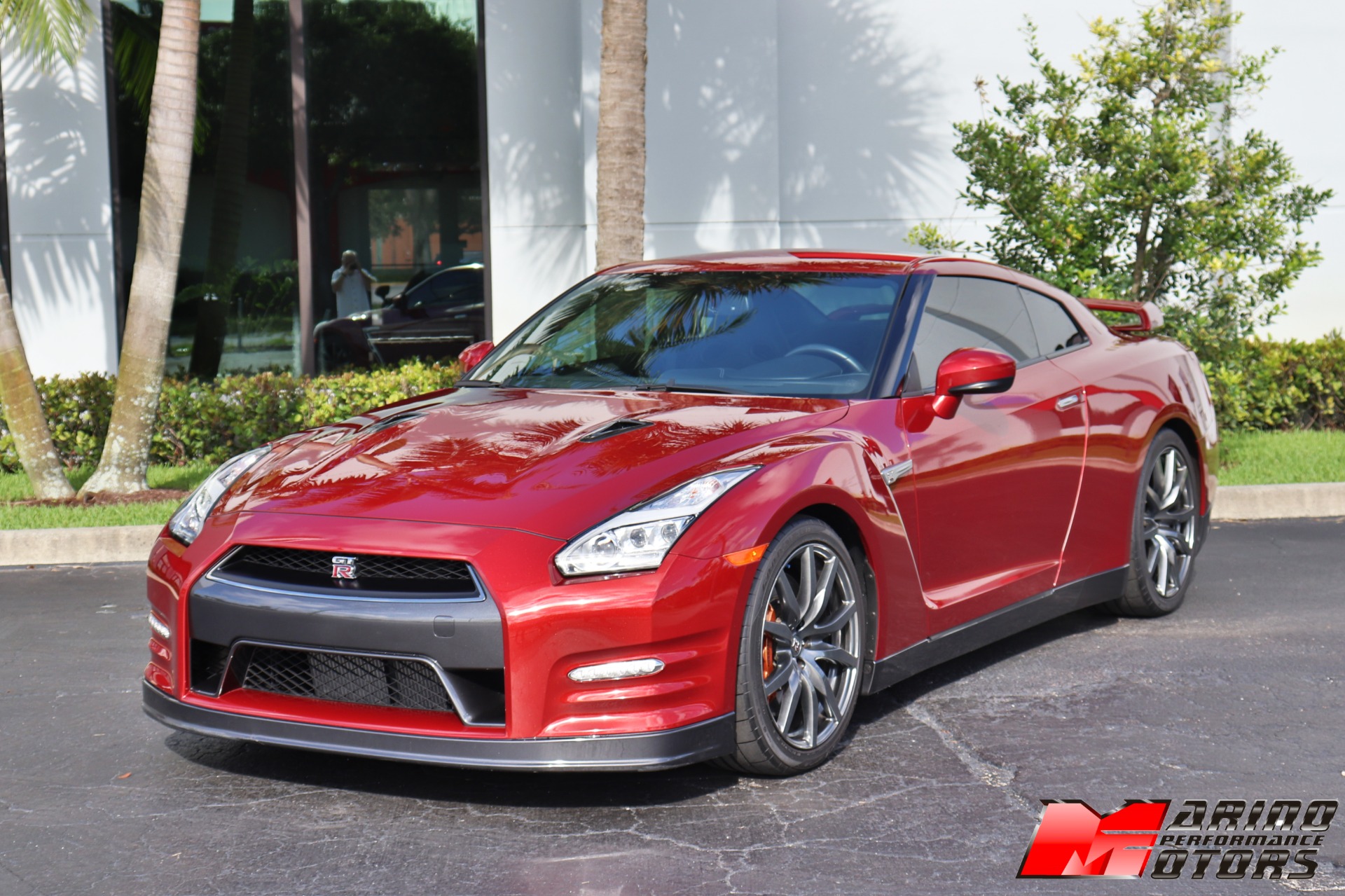 Used-2015-Nissan-GT-R-Premium