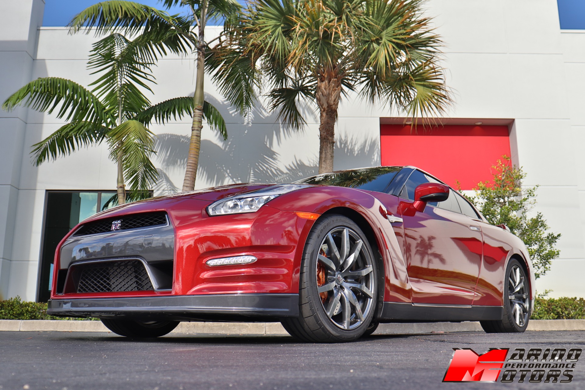 Used-2015-Nissan-GT-R-Premium