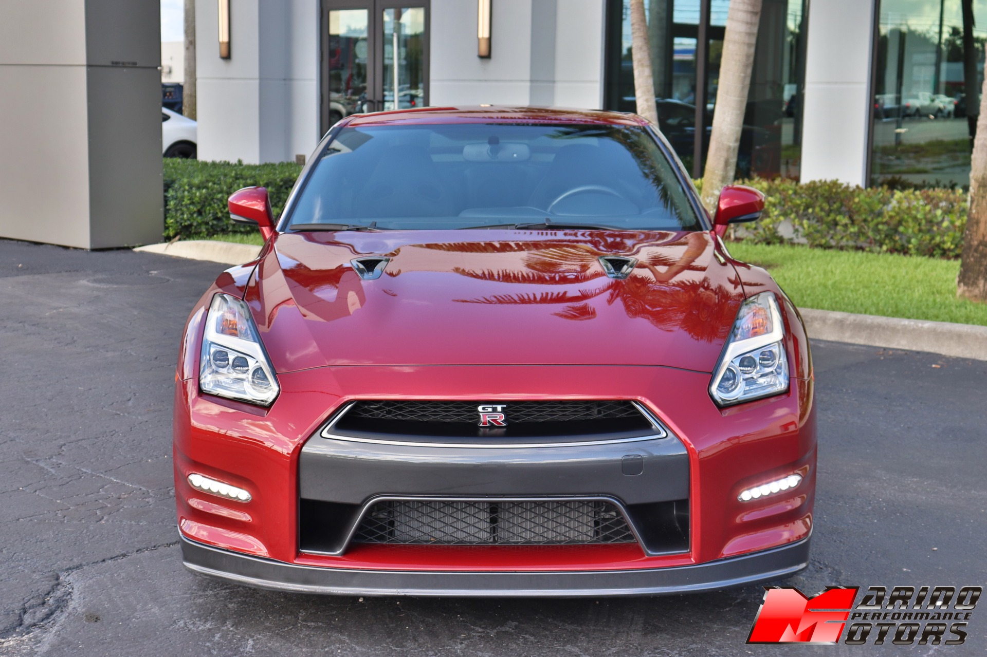 Used-2015-Nissan-GT-R-Premium