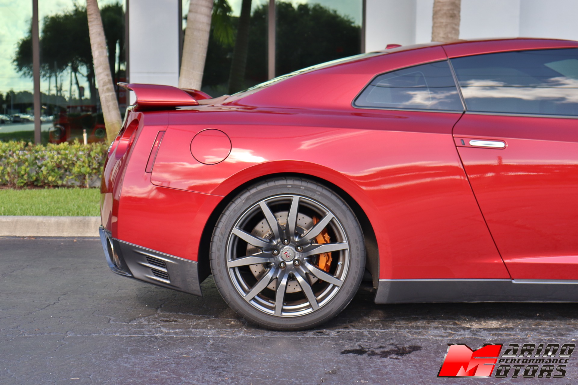 Used-2015-Nissan-GT-R-Premium