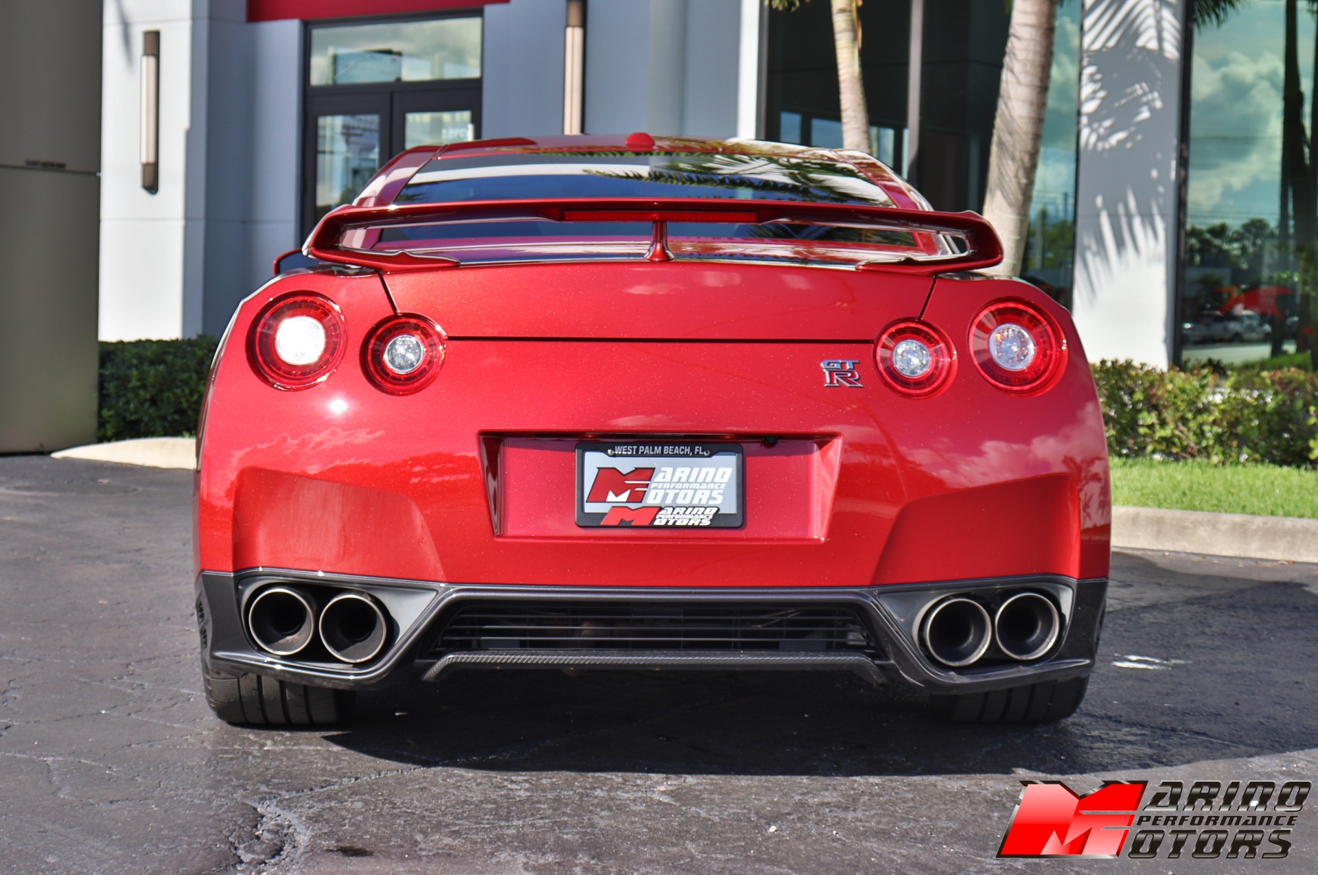 Used-2015-Nissan-GT-R-Premium
