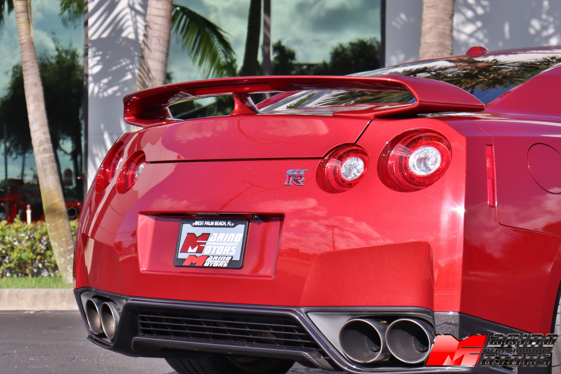 Used-2015-Nissan-GT-R-Premium