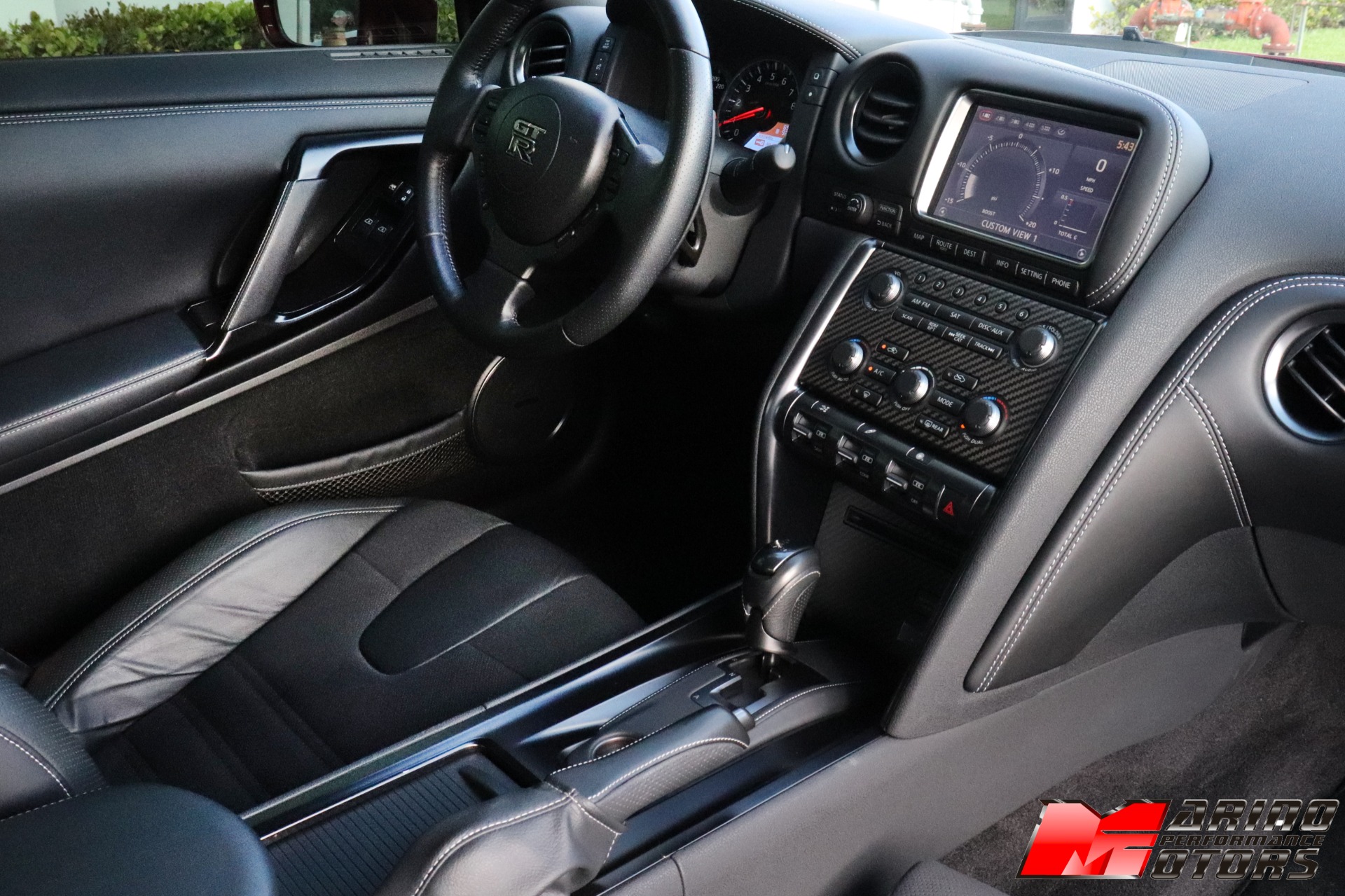 Used-2015-Nissan-GT-R-Premium