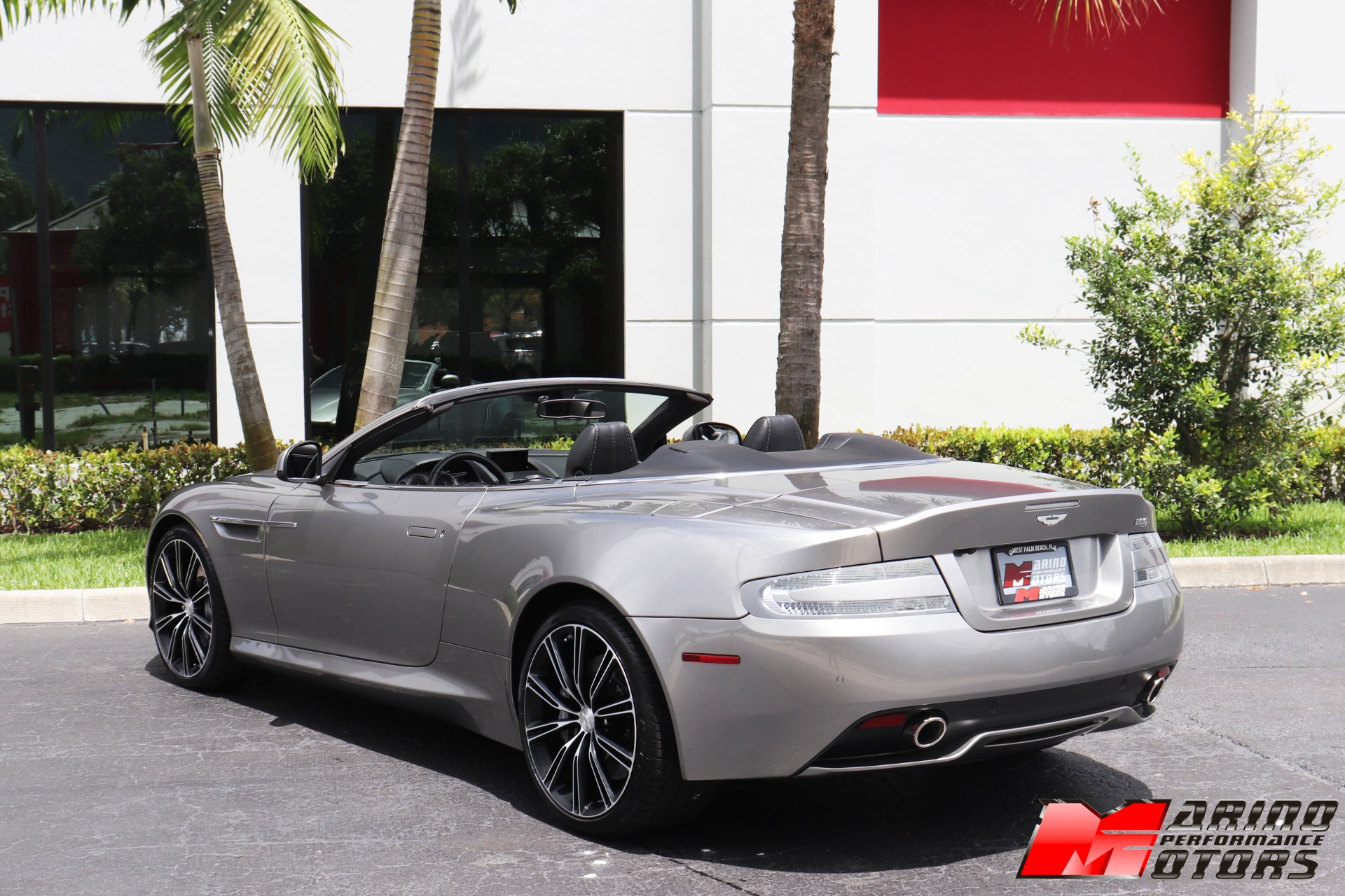Used-2015-Aston-Martin-DB9-Volante