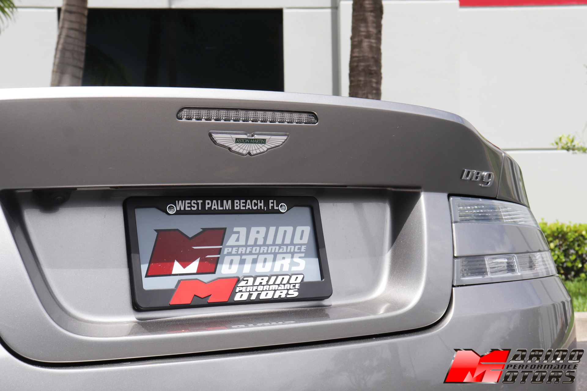 Used-2015-Aston-Martin-DB9-Volante