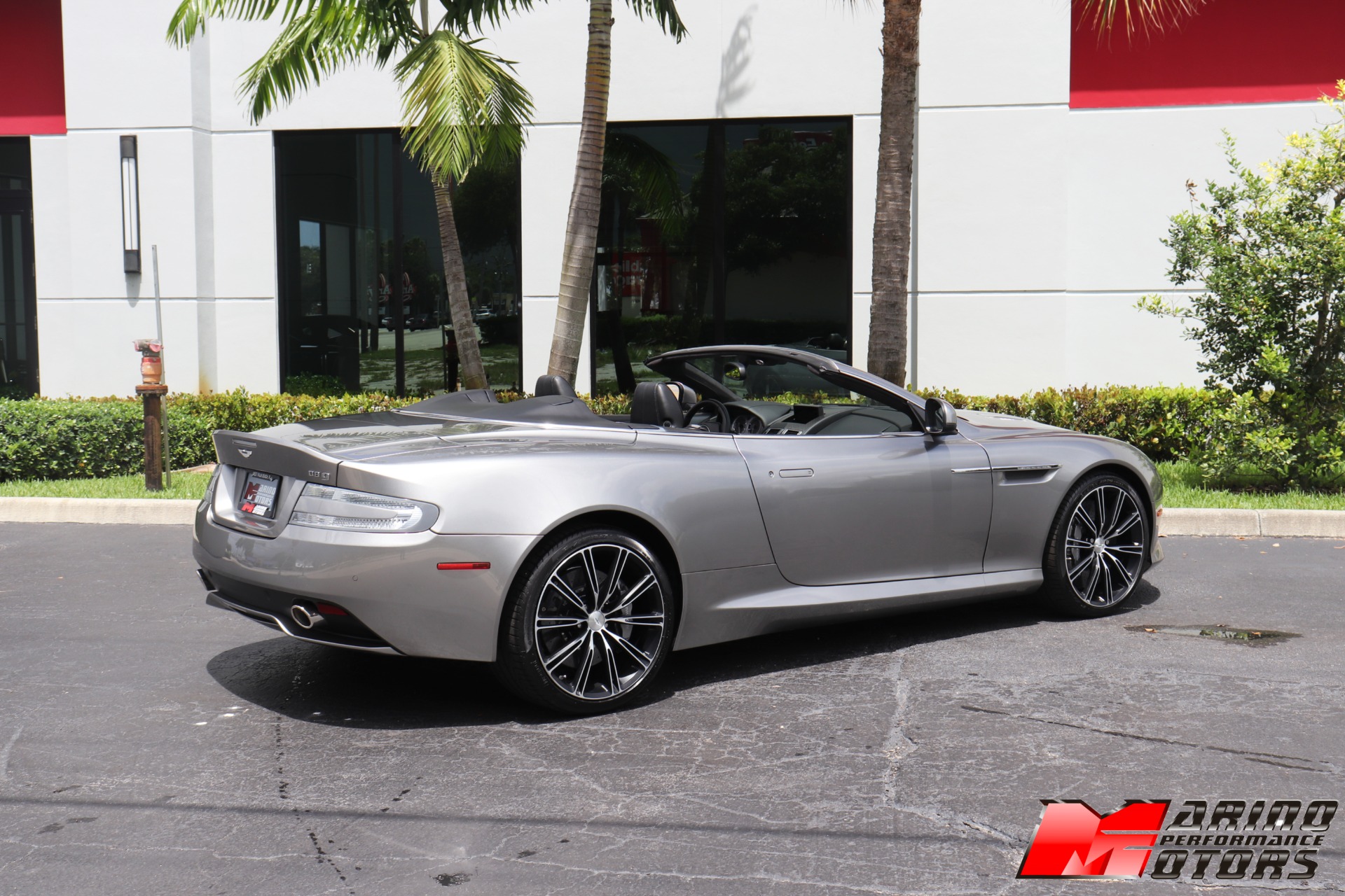 Used-2015-Aston-Martin-DB9-Volante