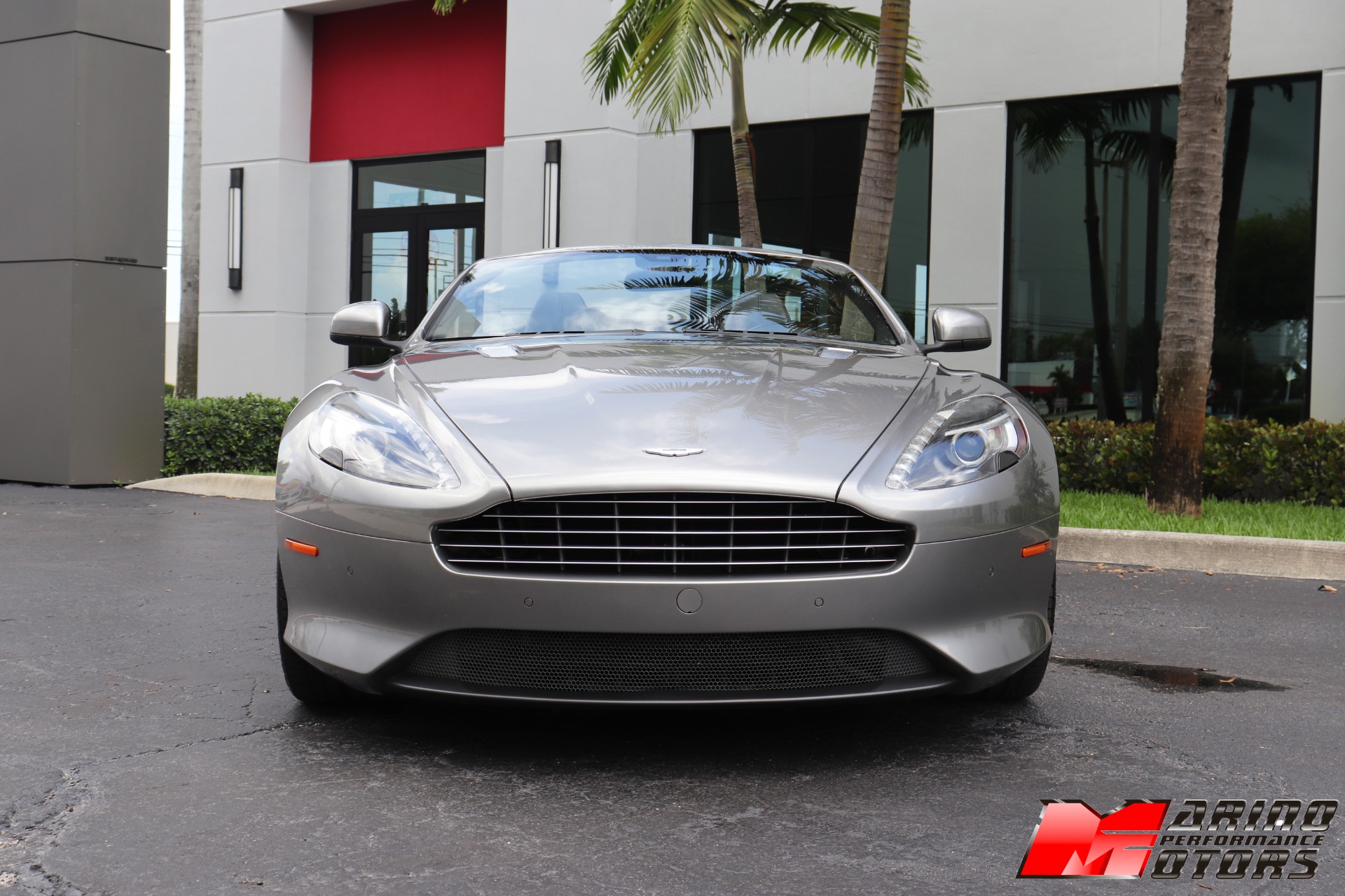 Used-2015-Aston-Martin-DB9-Volante