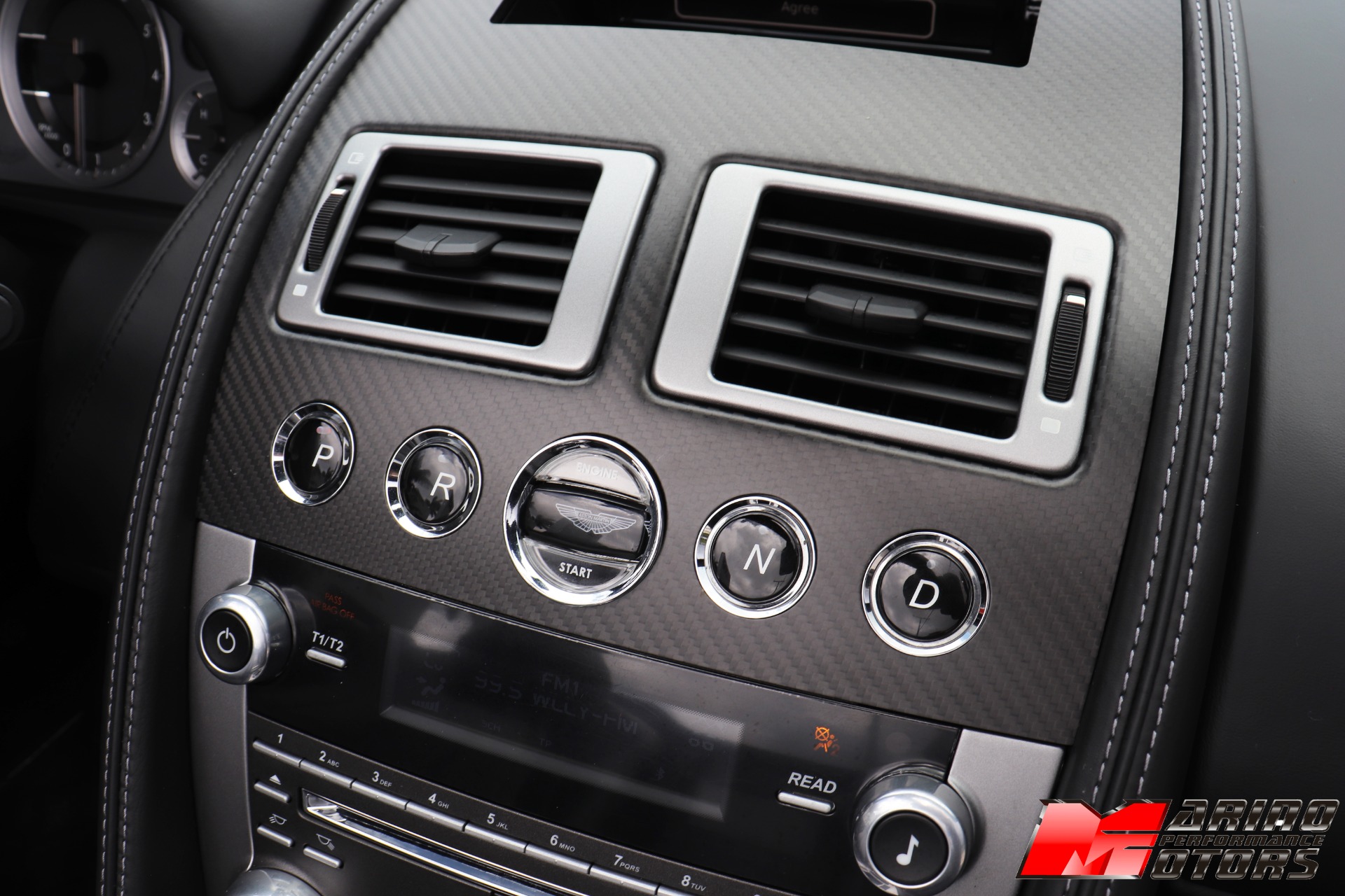 Used-2015-Aston-Martin-DB9-Volante
