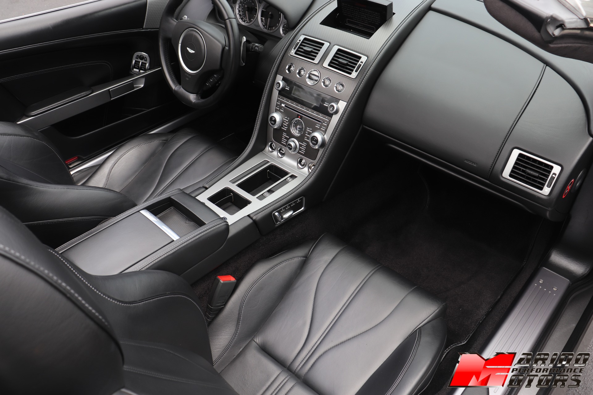 Used-2015-Aston-Martin-DB9-Volante