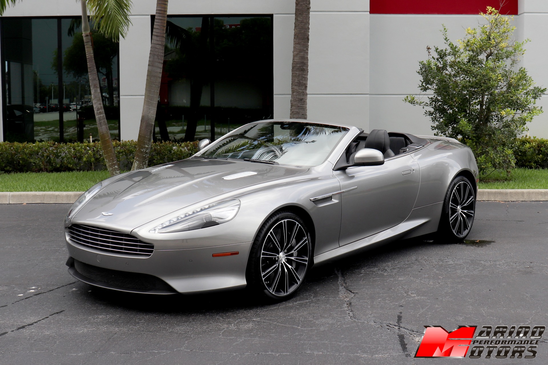 Used-2015-Aston-Martin-DB9-Volante
