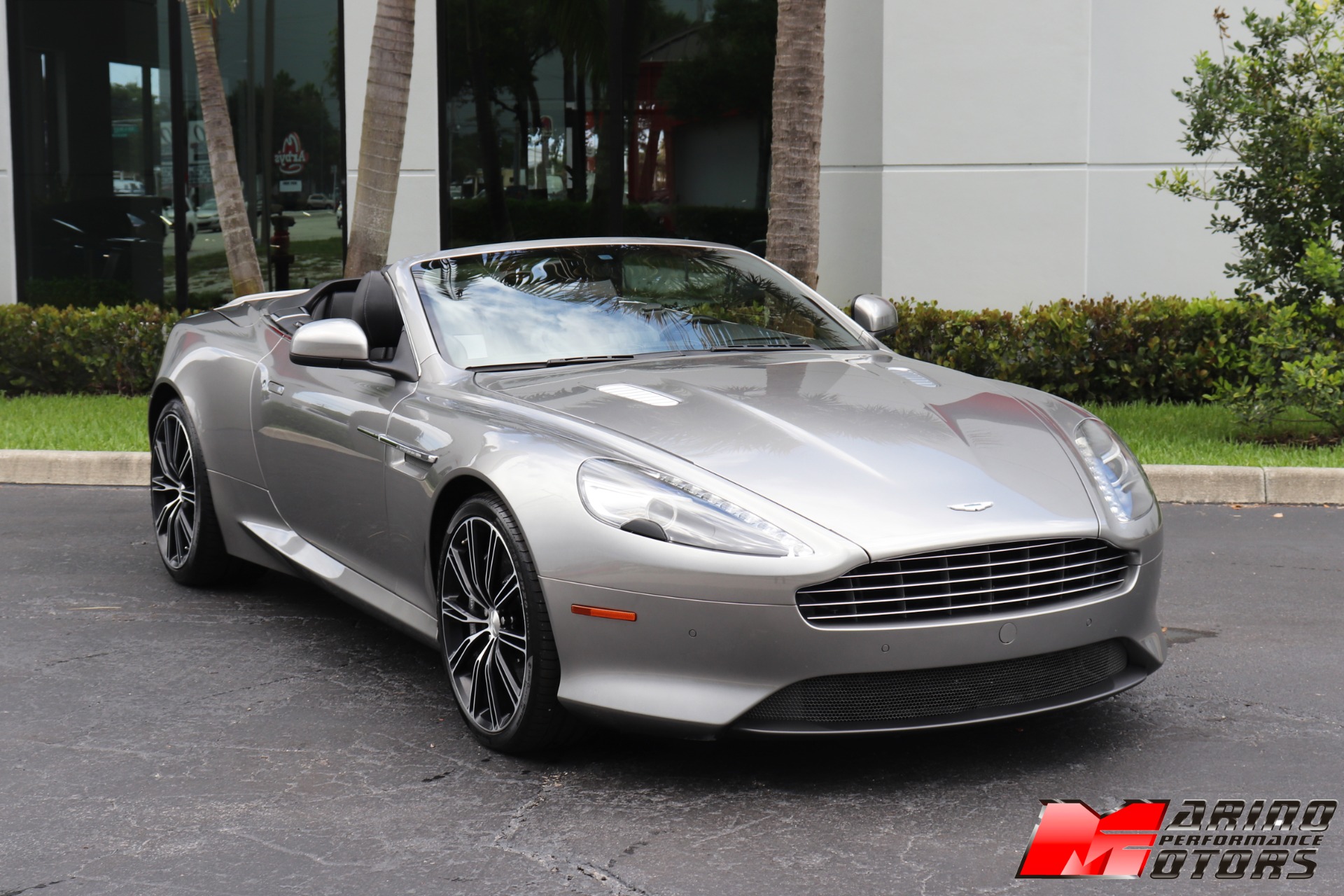 Used-2015-Aston-Martin-DB9-Volante