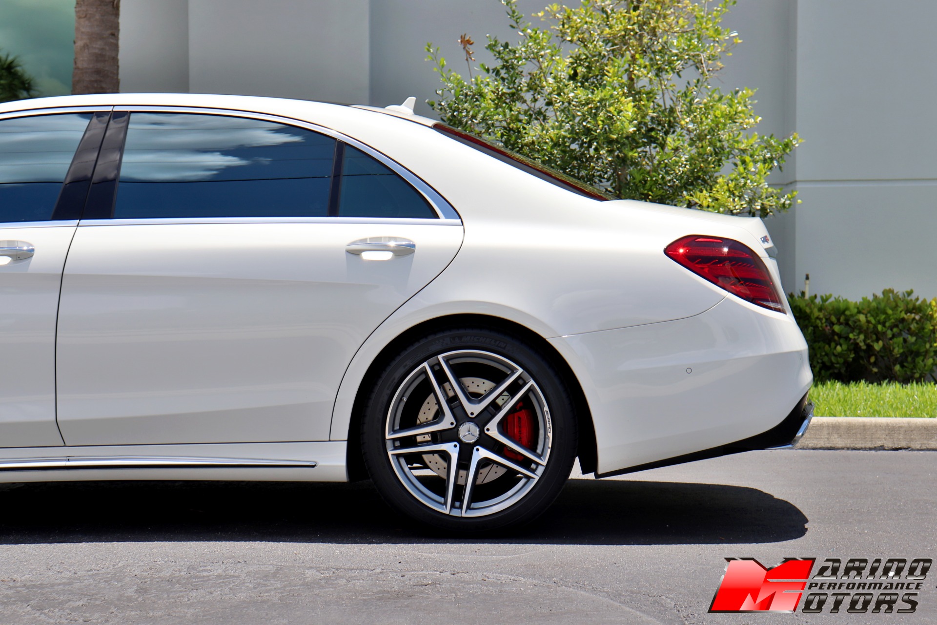 Used-2019-Mercedes-Benz-S-Class-AMG-S-63