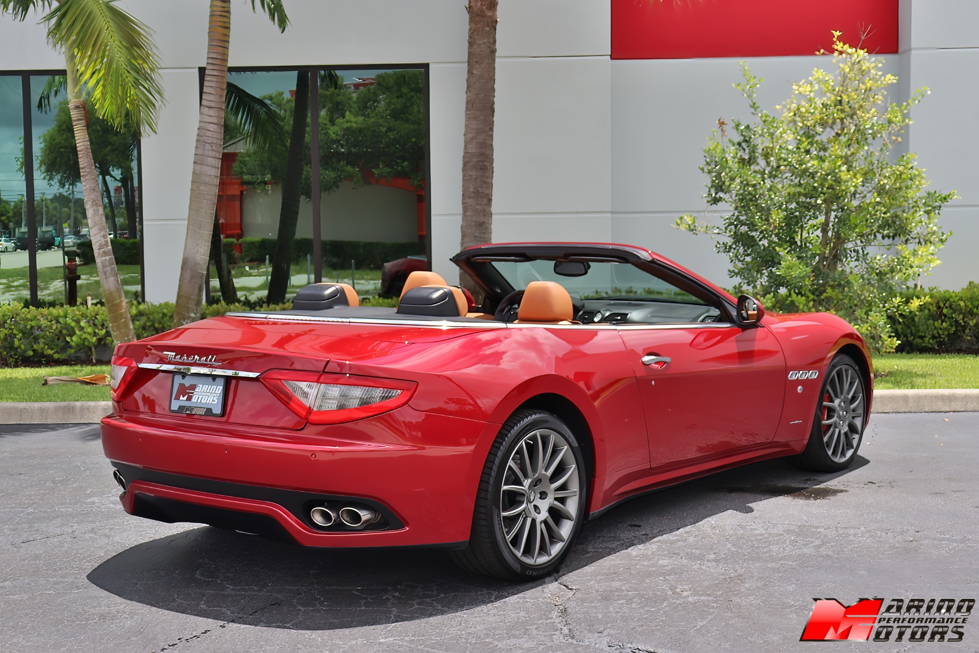 Used-2015-Maserati-GranTurismo